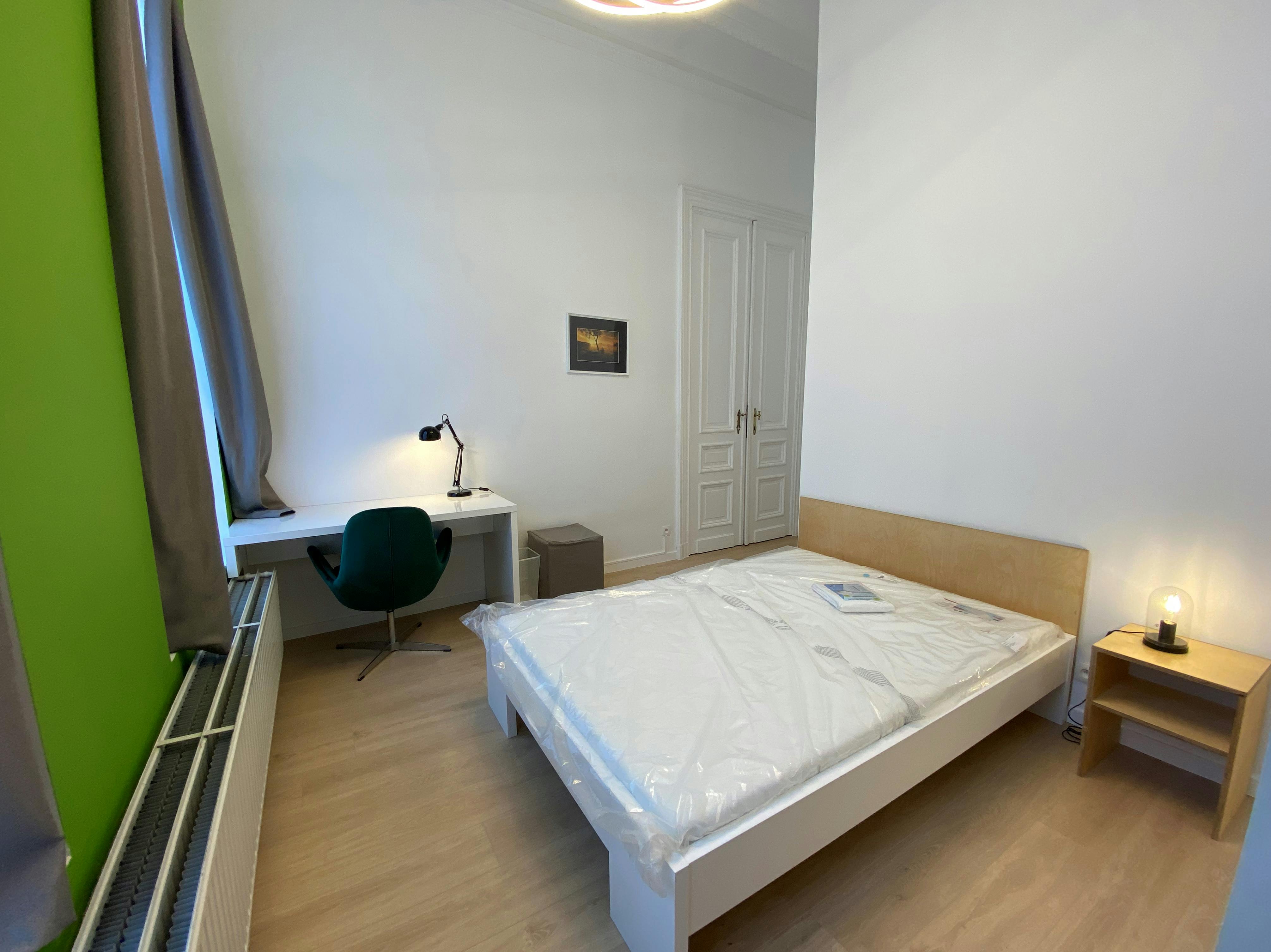 Отдельная комната сдается в аренду за 730 € в месяц в Ixelles, Avenue de la Couronne