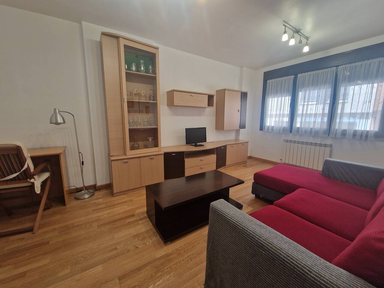 Casa en alquiler por 1.000.000 € al mes en Gijón, Calle San Félix