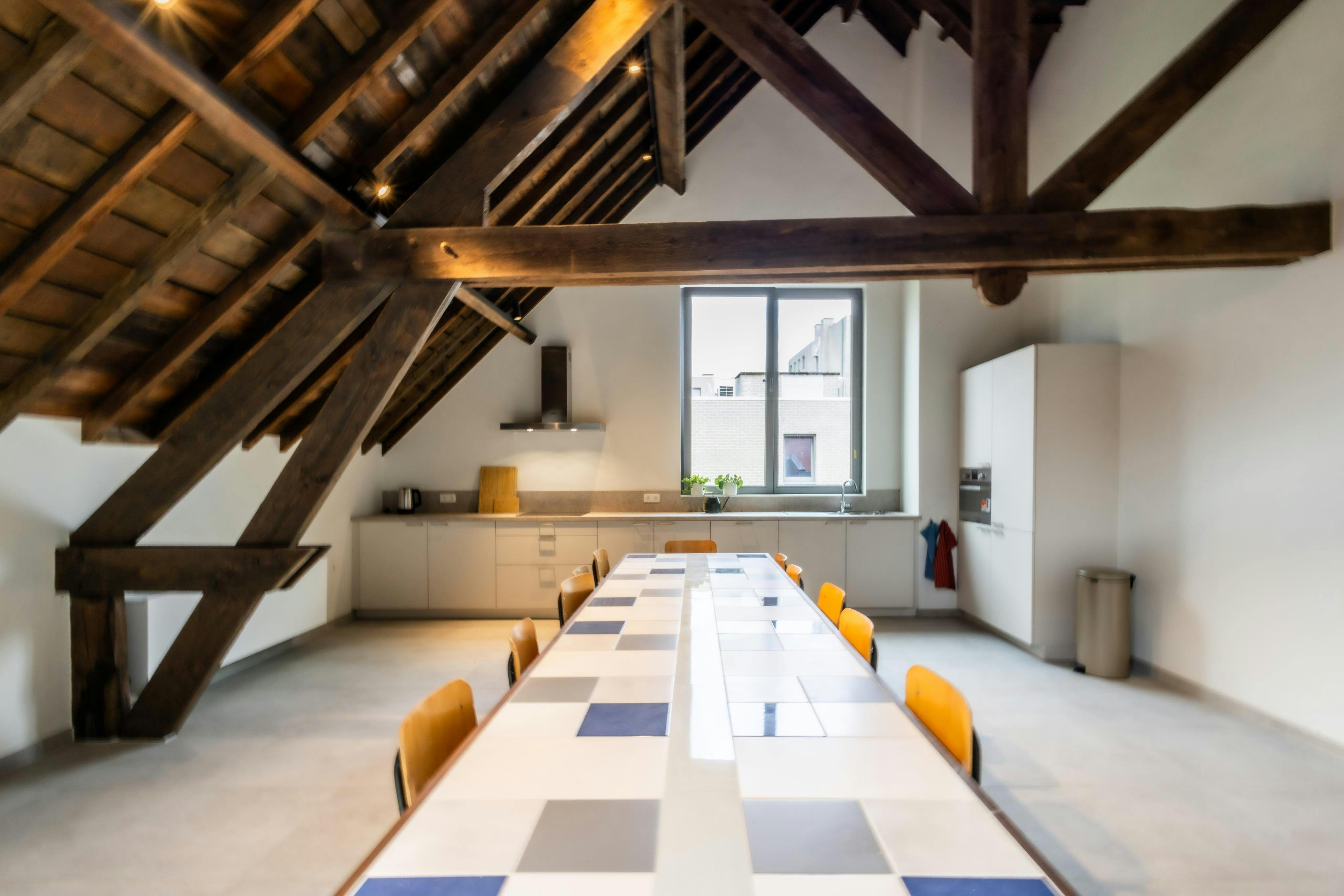 私人房间 正在以 €880 的月租出租，其位于 Leuven, Brusselsestraat