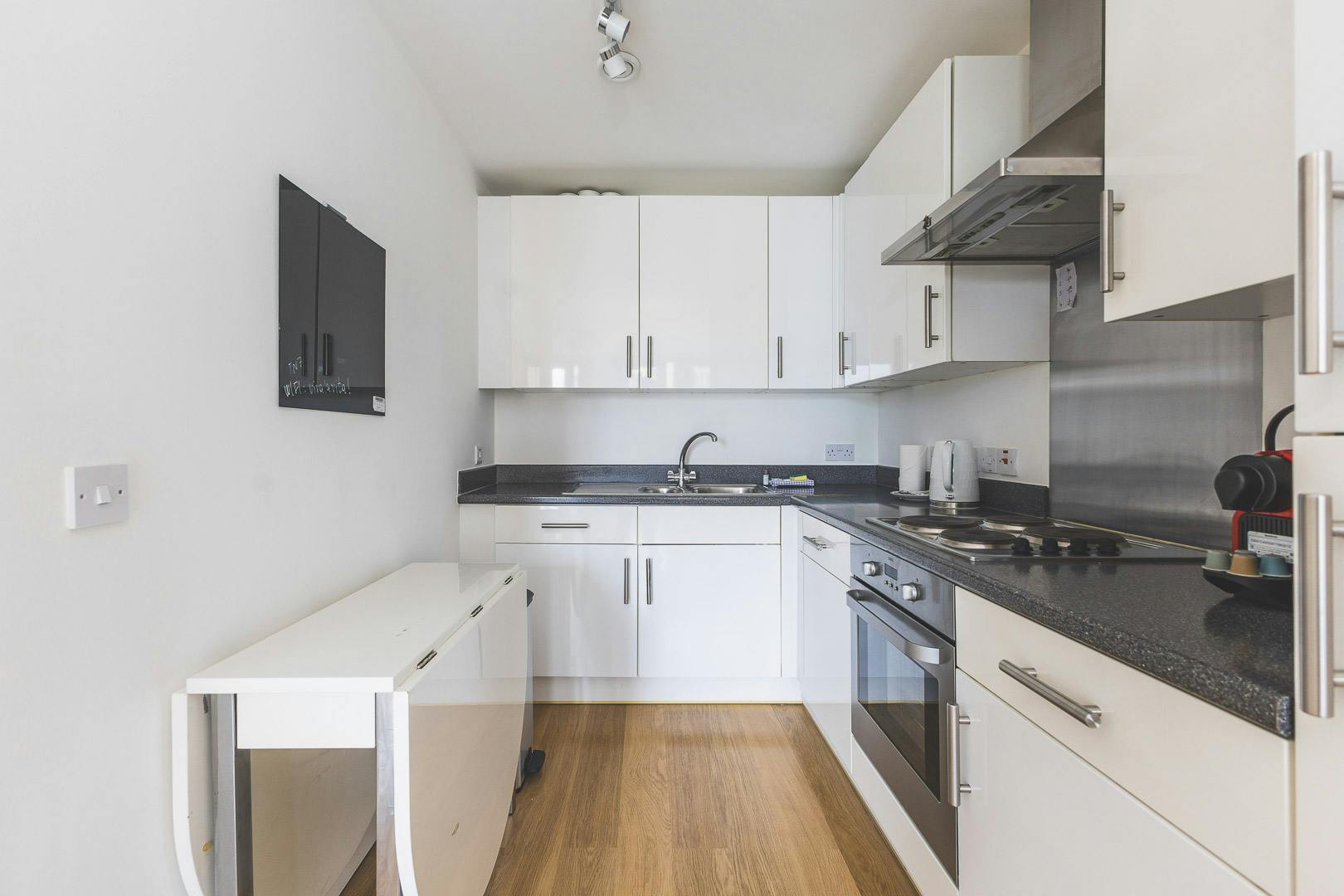 Apartment London, 1 bed — photo 10