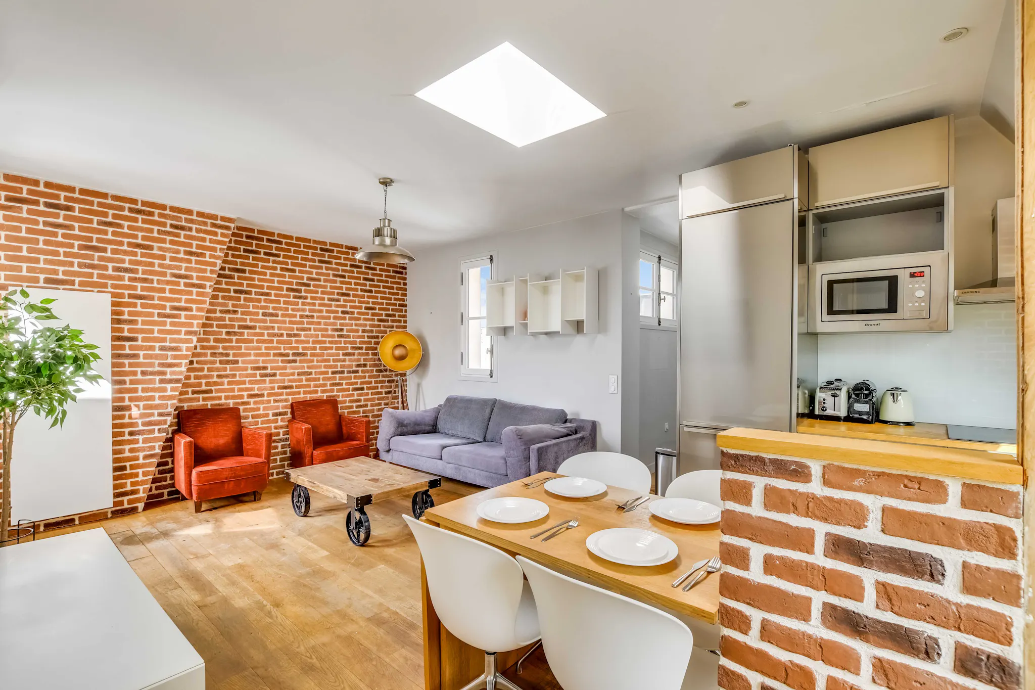 Rue des Petites Écuries, Paris preview