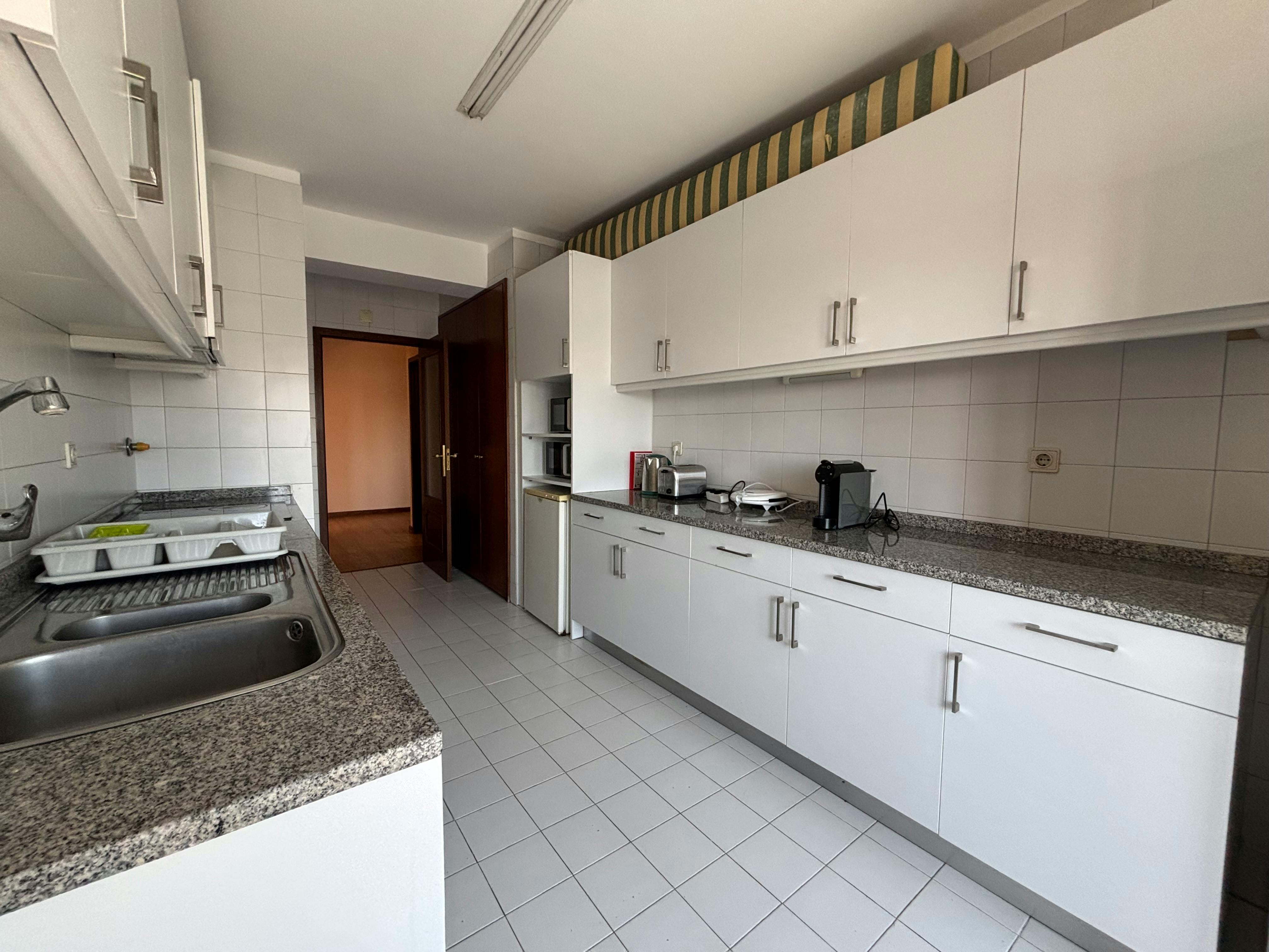 Single room Rio Tinto, 1 bed, 12m² — photo 12