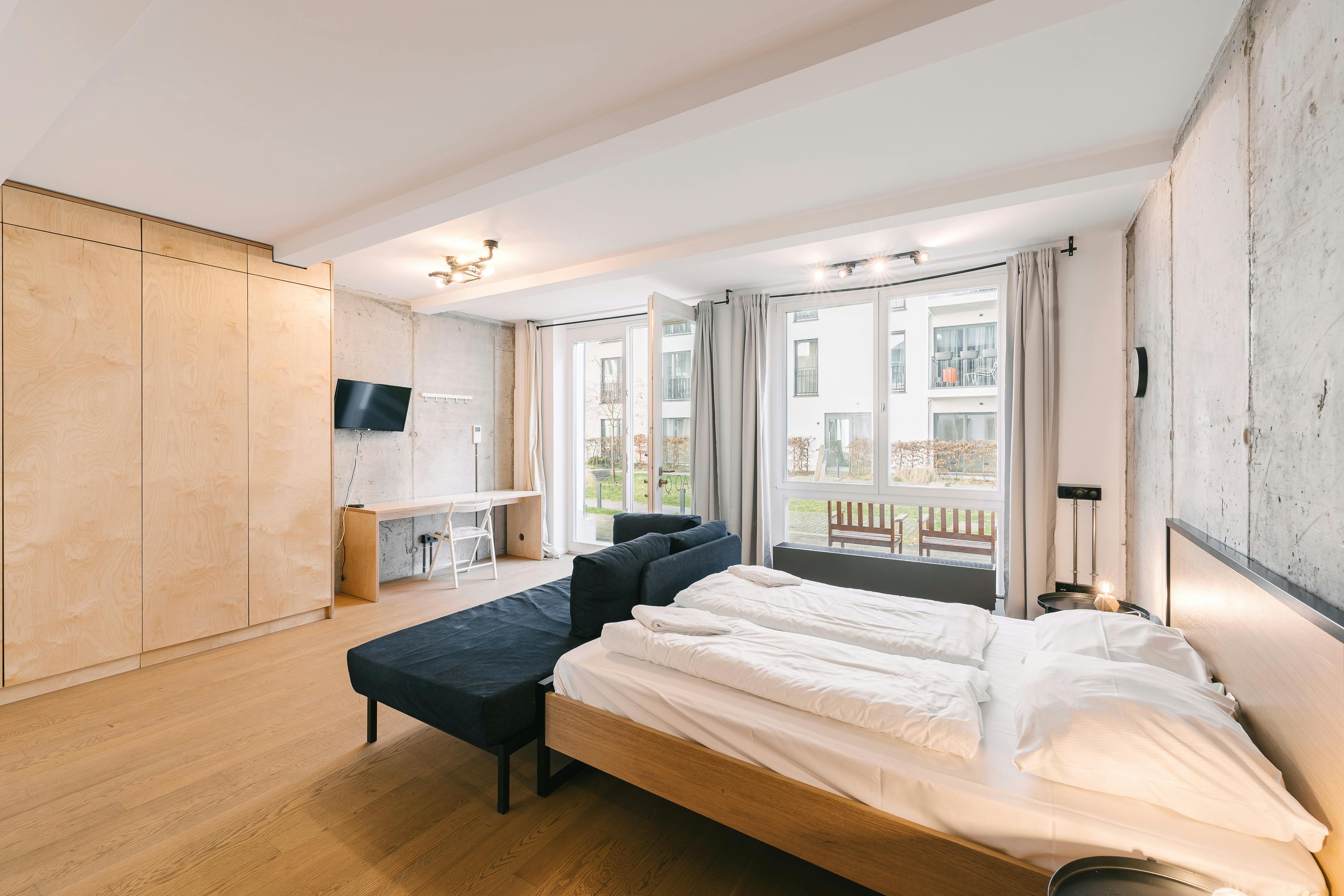 Studio zu mieten für 1.395 € pro Monat in Berlin, Rungestraße