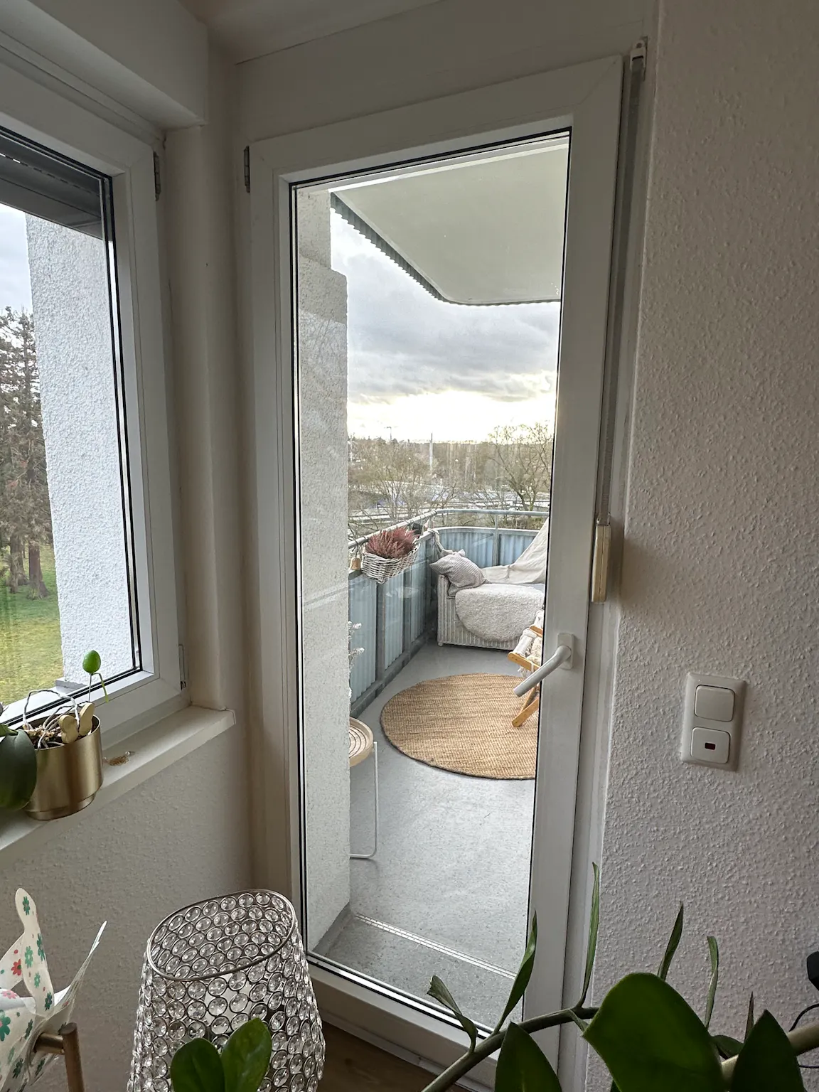 4-Bedroom Apartment in Adolf-Damaschke-Ring, Mannheim 2