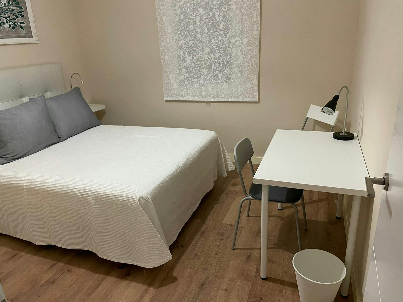 Calle Zapardiel, Sevilla preview