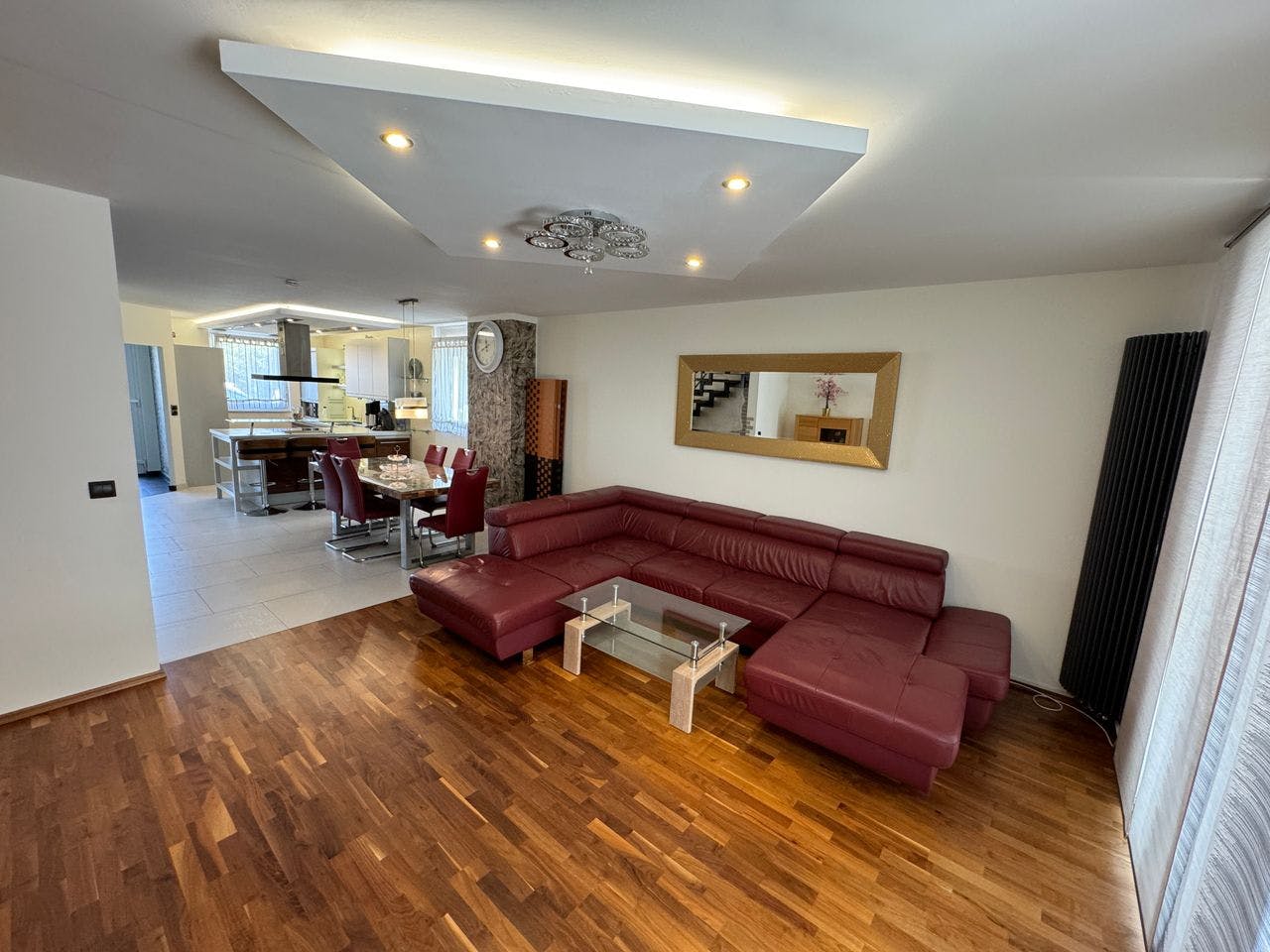 房源 正在以 €2,800 的月租出租，其位于 Nürnberg, Tillypark