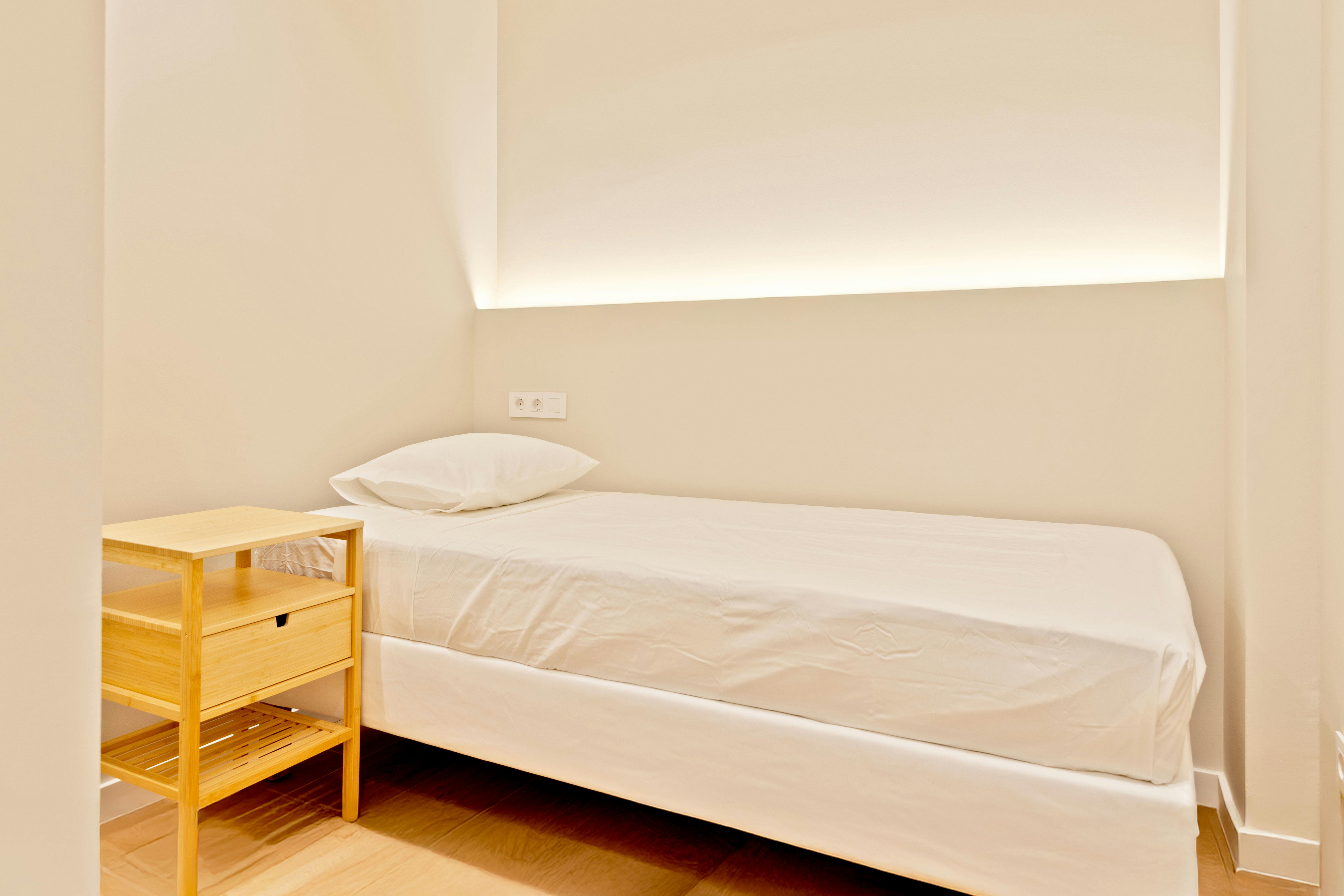 Private room for rent for €300 per month in Valencia, Carrer de Quart