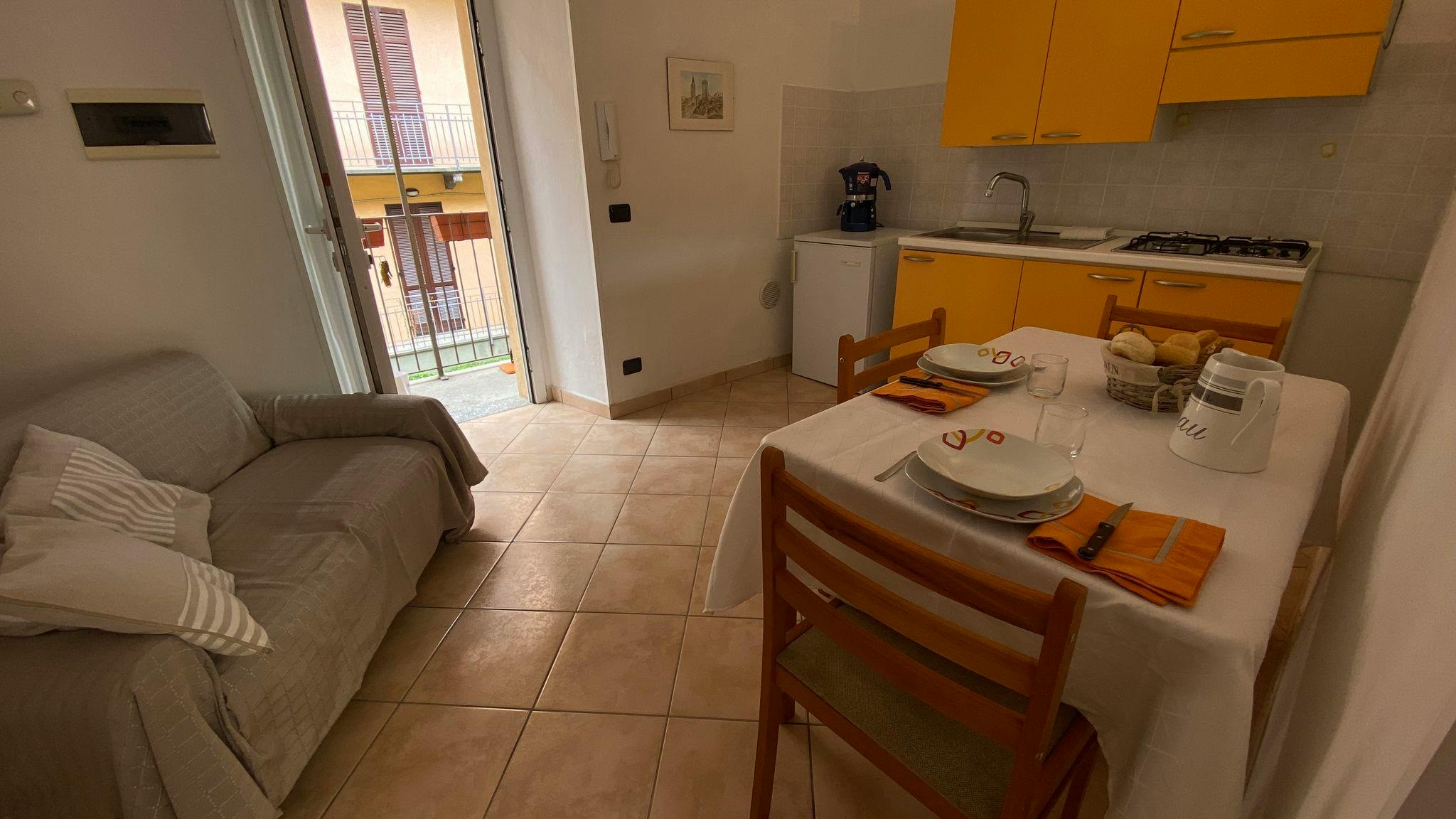 Etta att hyra för 1 € i månaden i Biella, Via Federico Rosazza