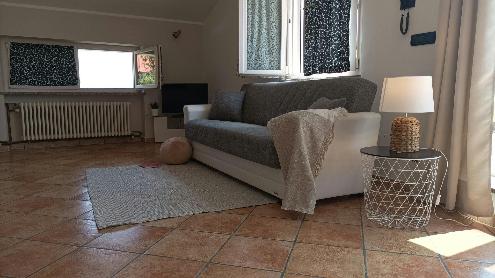 Apartment for rent for €1 per month in Alice Castello, Via Giardino