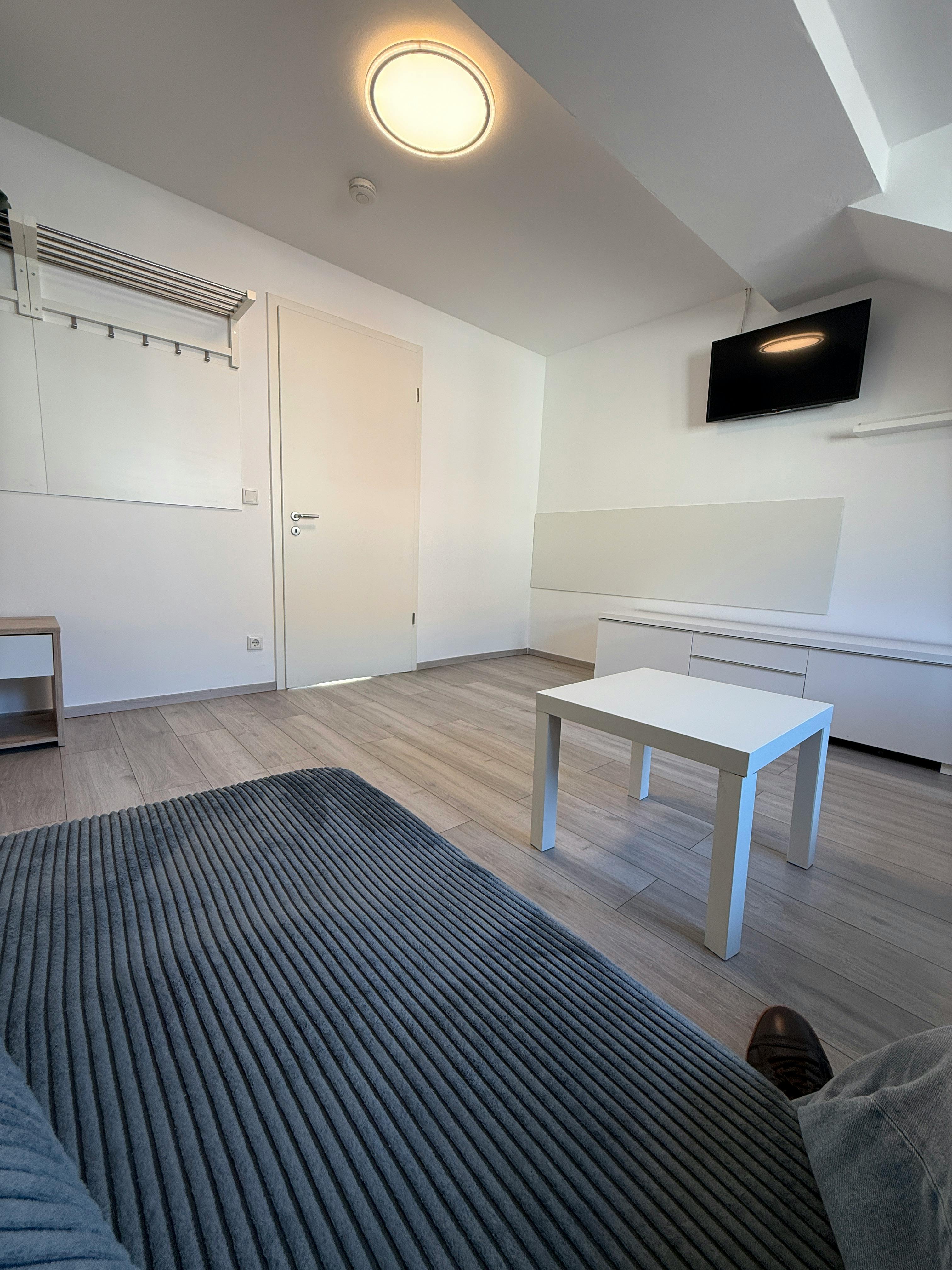 Apartamento para alugar por € 1.299 por mês em Düsseldorf, Kölner Straße