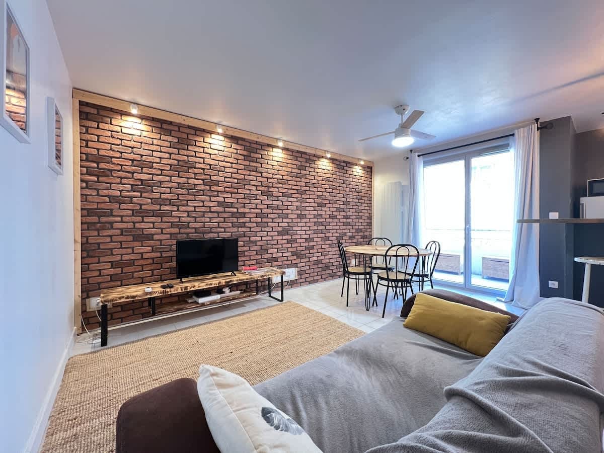 公寓 正在以 €1,570 的月租出租，其位于 Toulouse, Rue Bernard Mulé