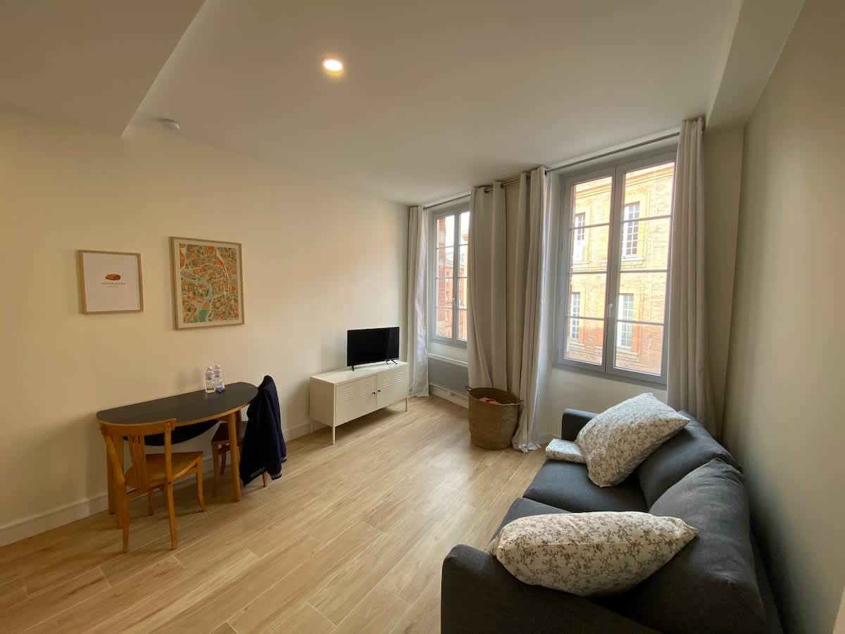 Etta att hyra för 1 760 € i månaden i Toulouse, Rue Léon Gambetta
