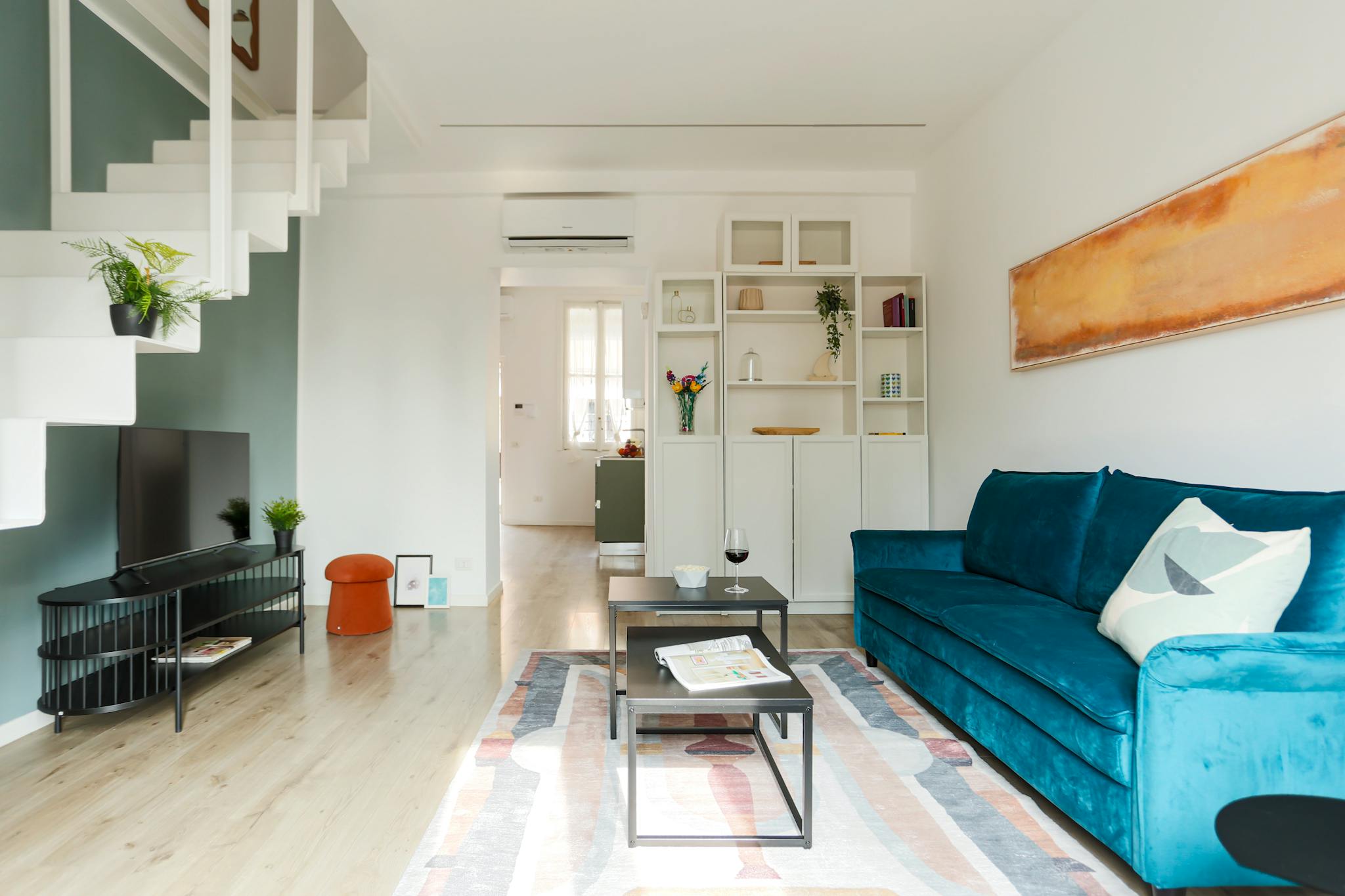 Via Sebenico, Milan preview