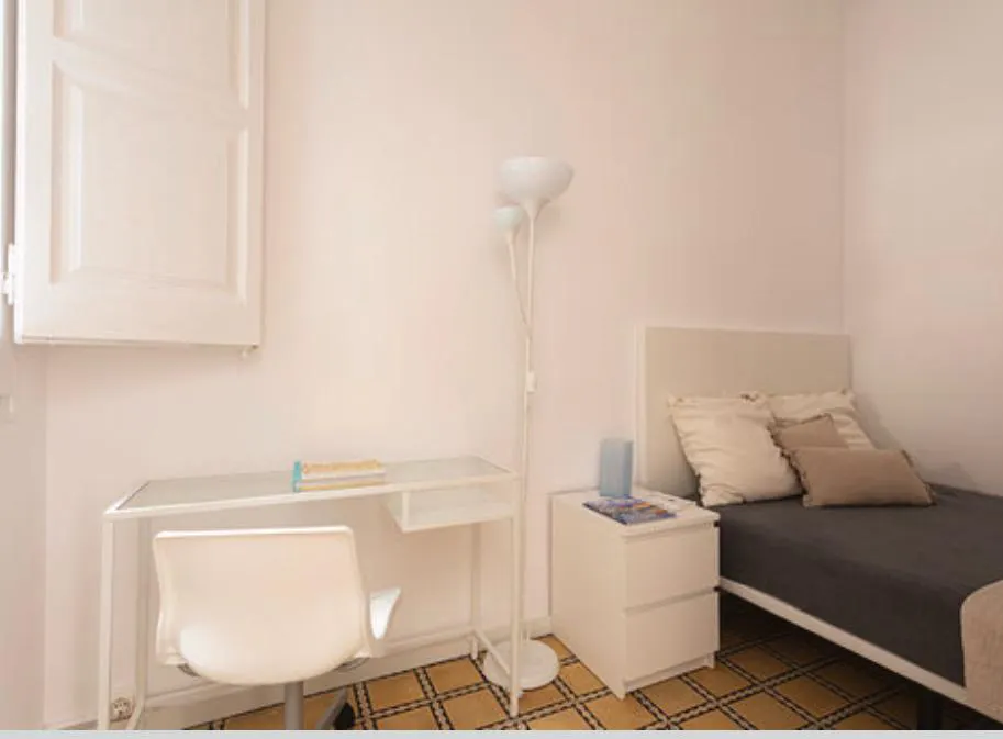Private room in Carrer de Gombau, Barcelona (1694623) ROOM 1