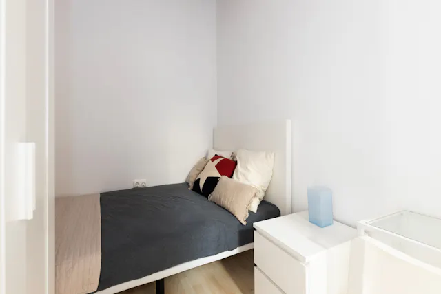 Private room in Carrer de Gombau, Barcelona (1694650) room image 1