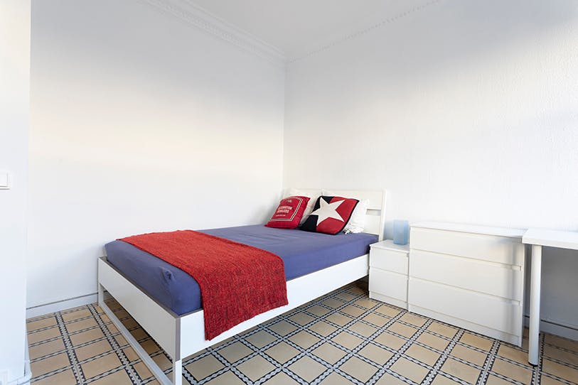 Single room Barcelona, 1 bed, 9m² — photo 1