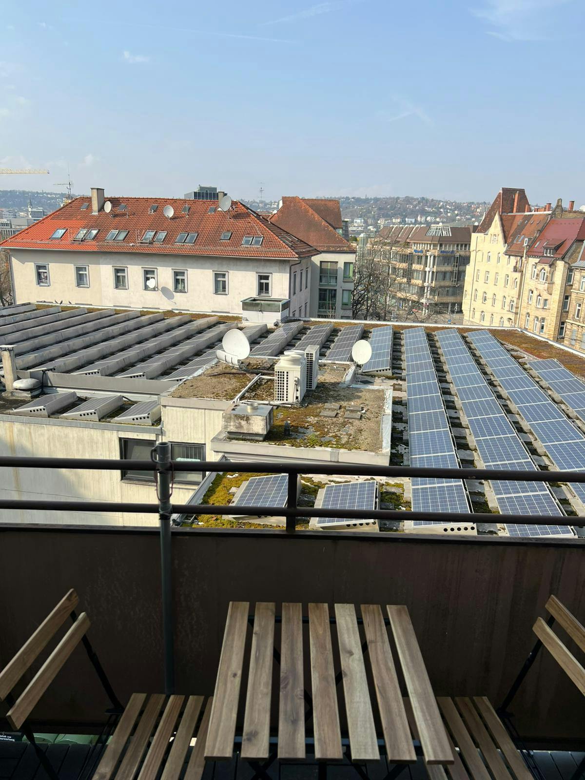 Apartment for rent for €2,700 per month in Stuttgart, Charlottenstraße