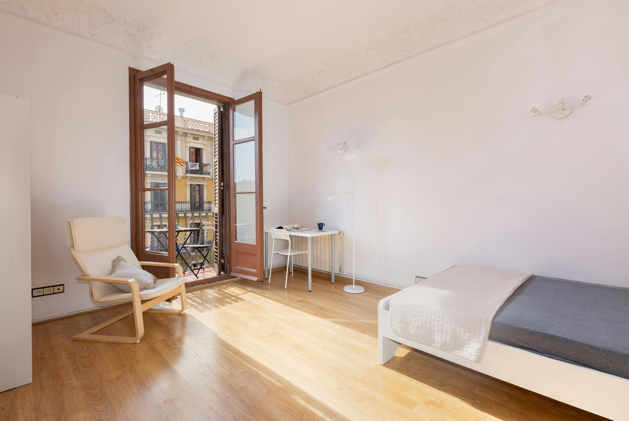 Carrer de la Diputació, Barcelona preview