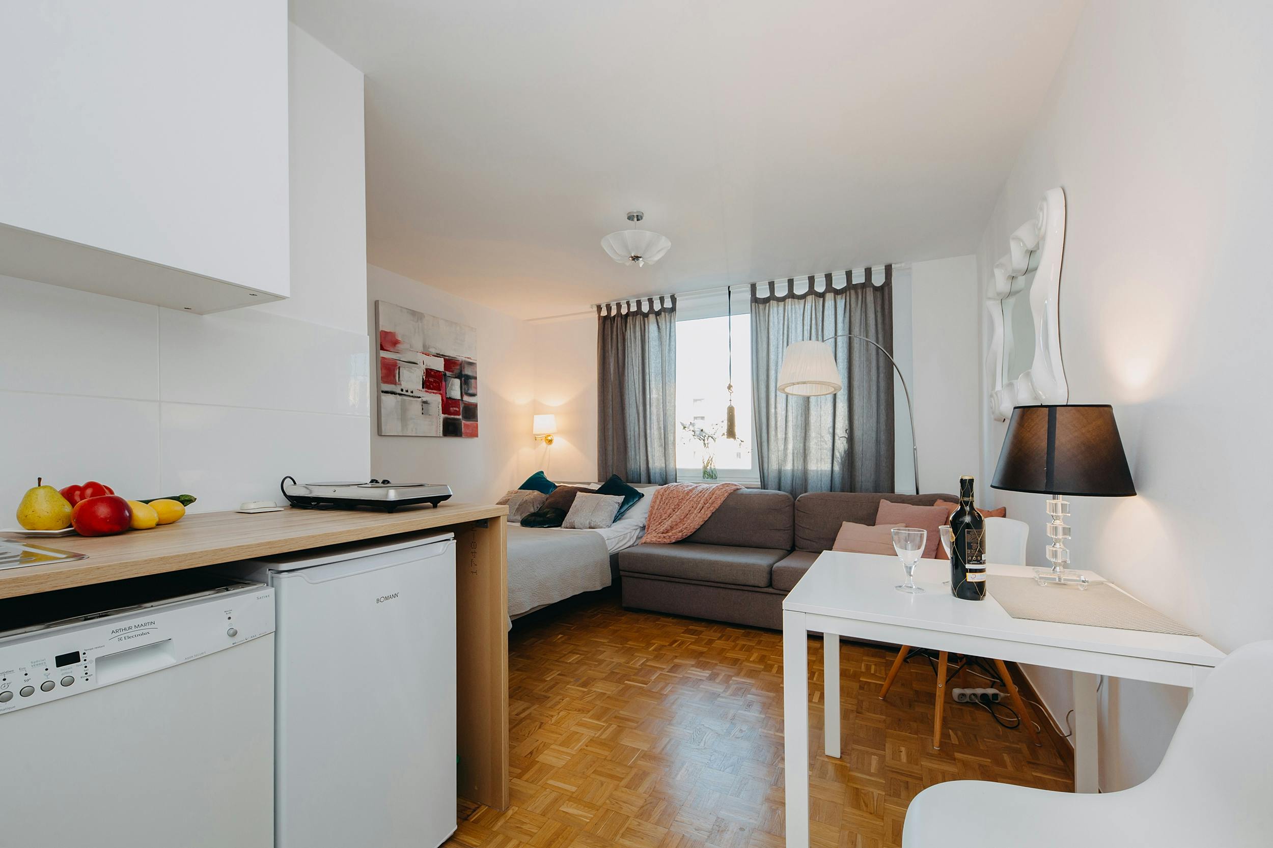 Garsonieră de închiriat pentru 3.100 PLN pe lună în Warsaw, Jagiellońska