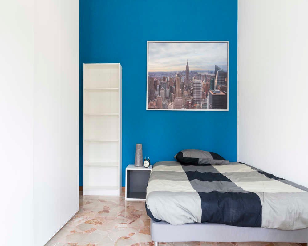 Viale Coni Zugna, Milan preview