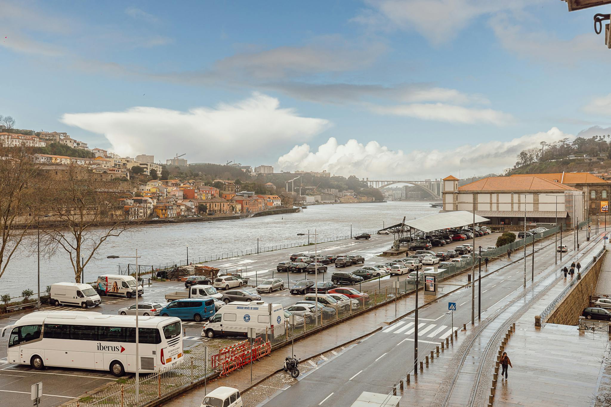 Escadas do Caminho Novo, Porto preview