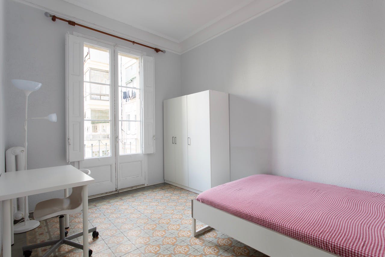 Single room Barcelona, 1 bed, 10m² — photo 1
