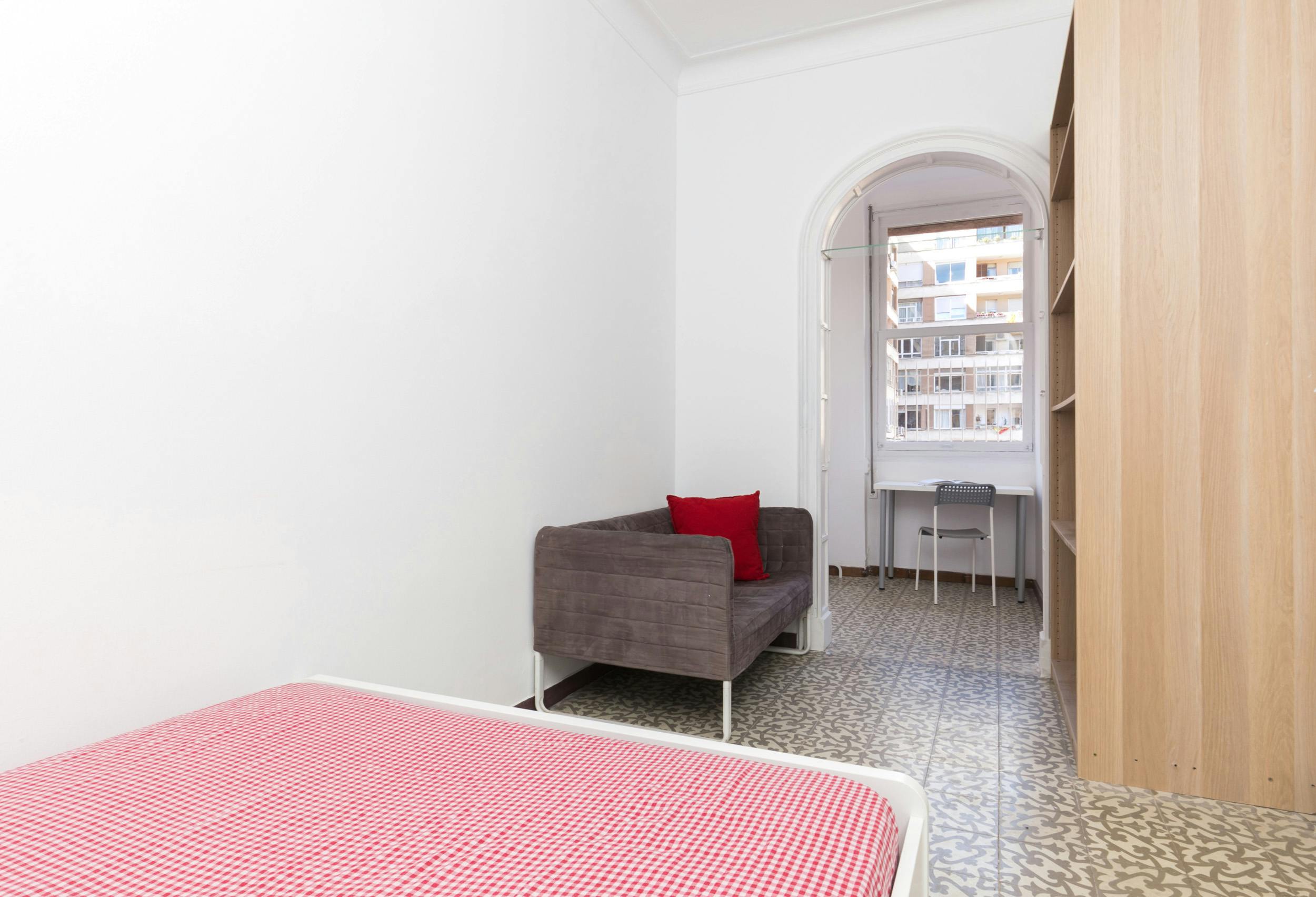 Carrer de Casanova, Barcelona preview