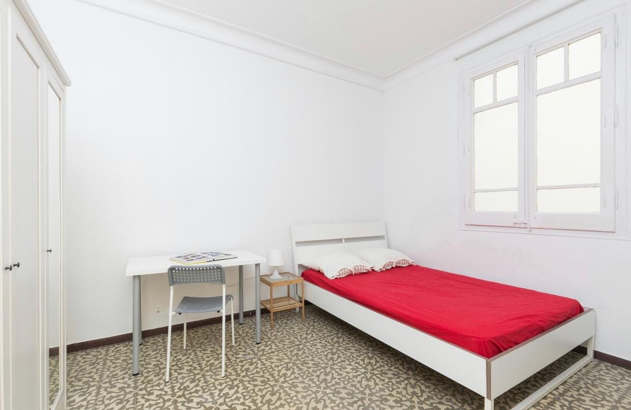 Single room Barcelona, 1 bed, 8m² — photo 1