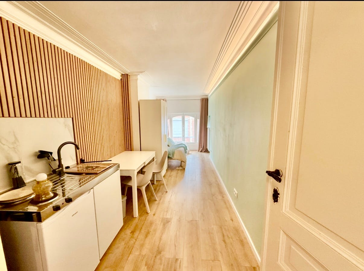 Studio para alugar por € 700 por mês em Anderlecht, Rue de Veeweyde