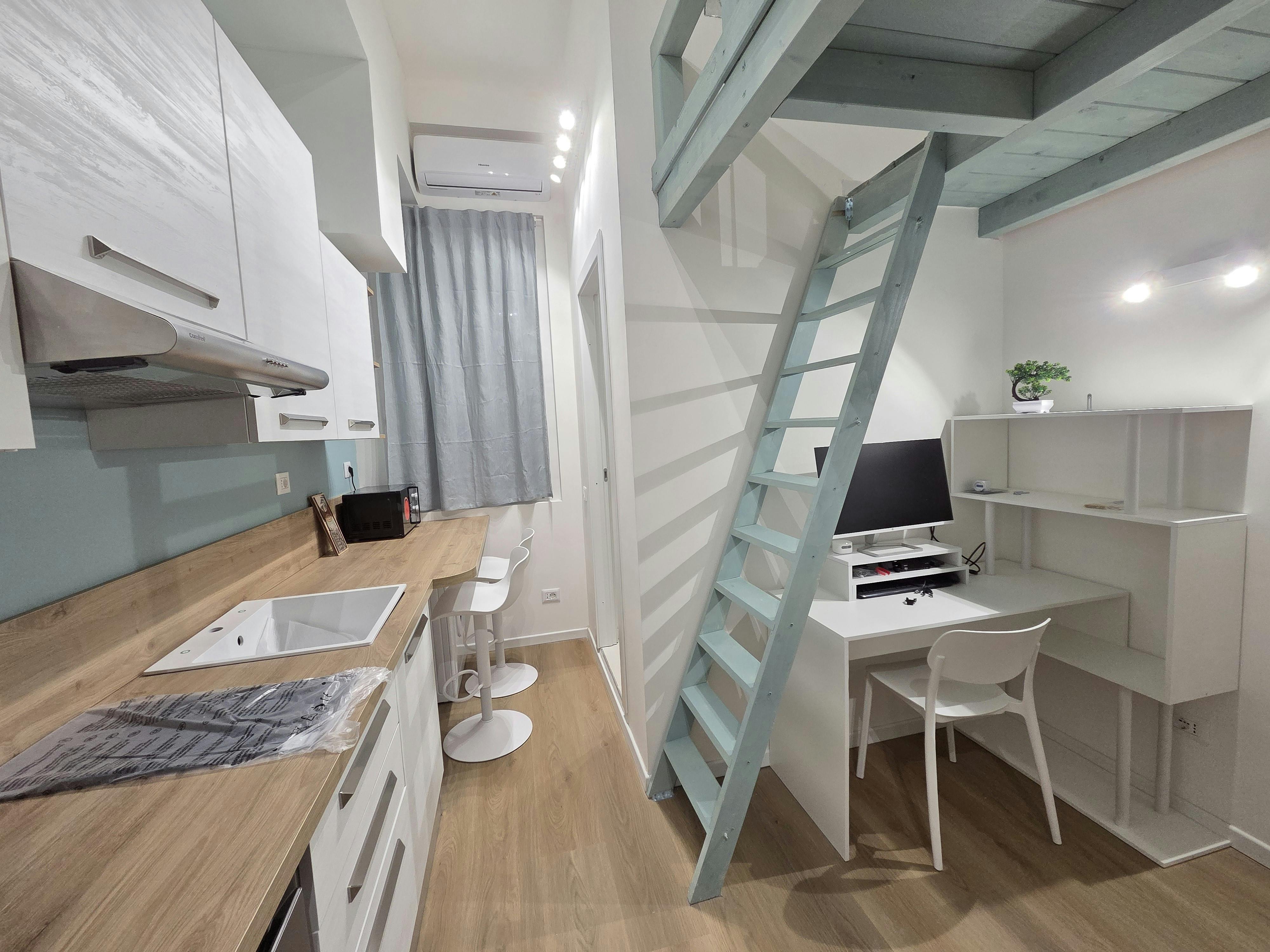 Studio for rent for €1,100 per month in Milan, Via Giovanni Pacini