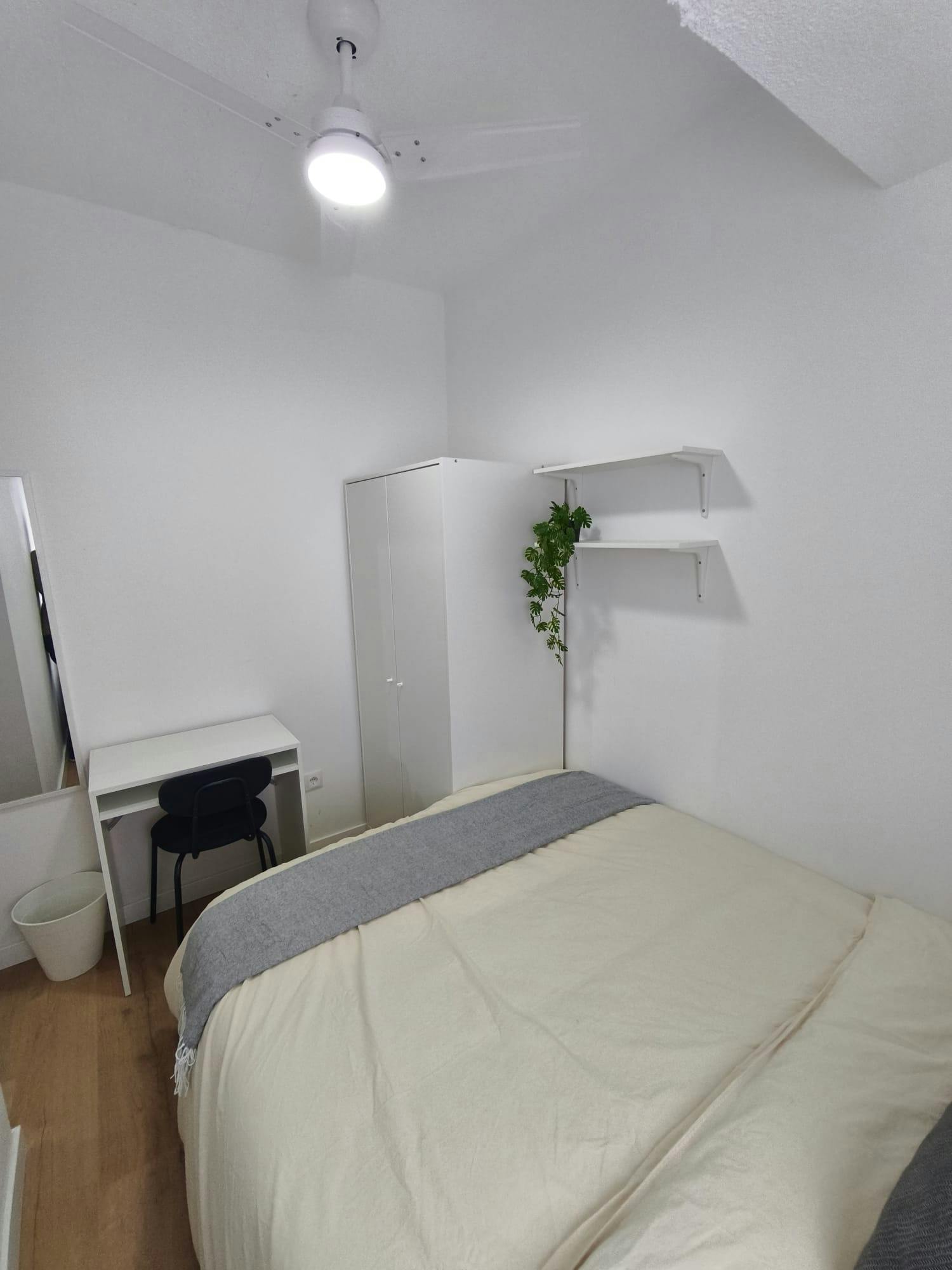 Single room Benetússer, 1 bed, 6m² — photo 3