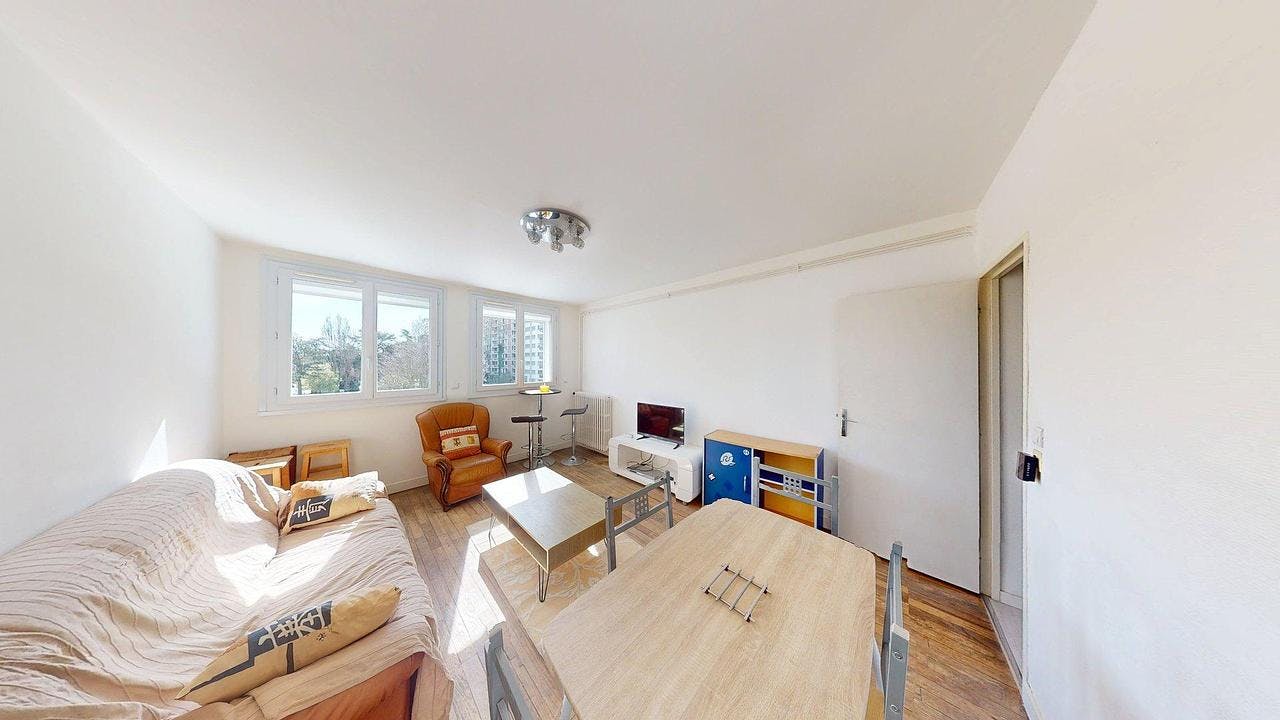 Apartment for rent for €1,199 per month in Toulouse, Rue Bonnat