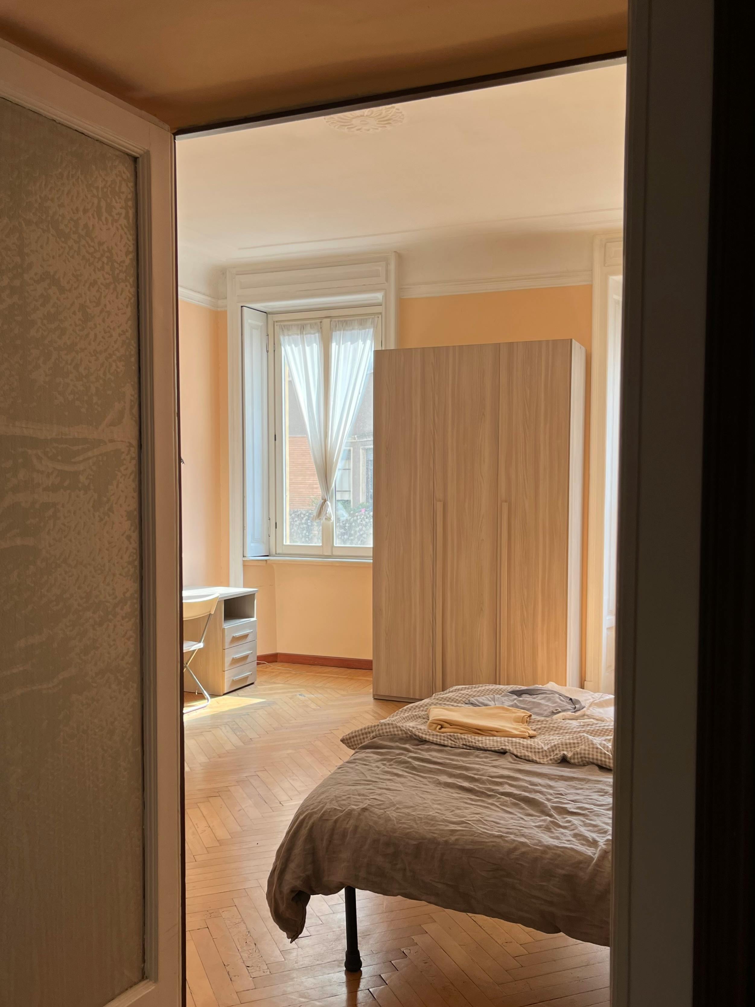 Private room for rent for €700 per month in Milan, Via Olindo Guerrini
