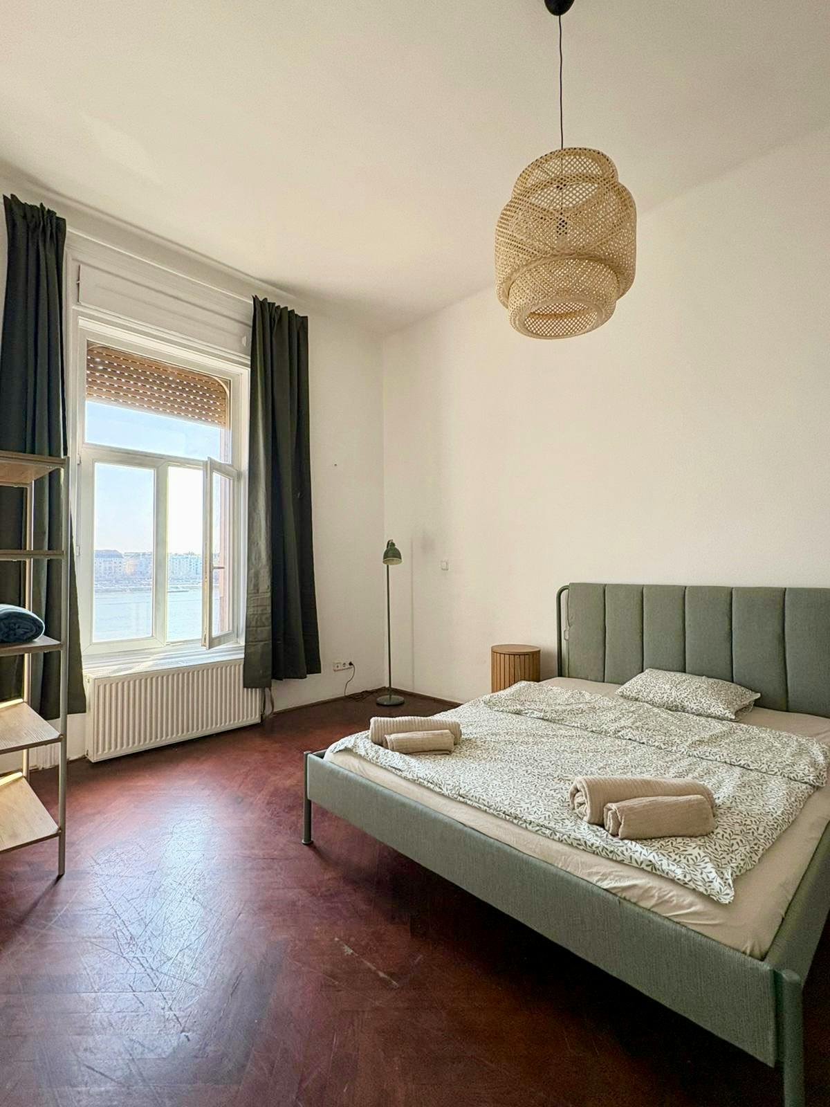 Bem rakpart, Budapest preview