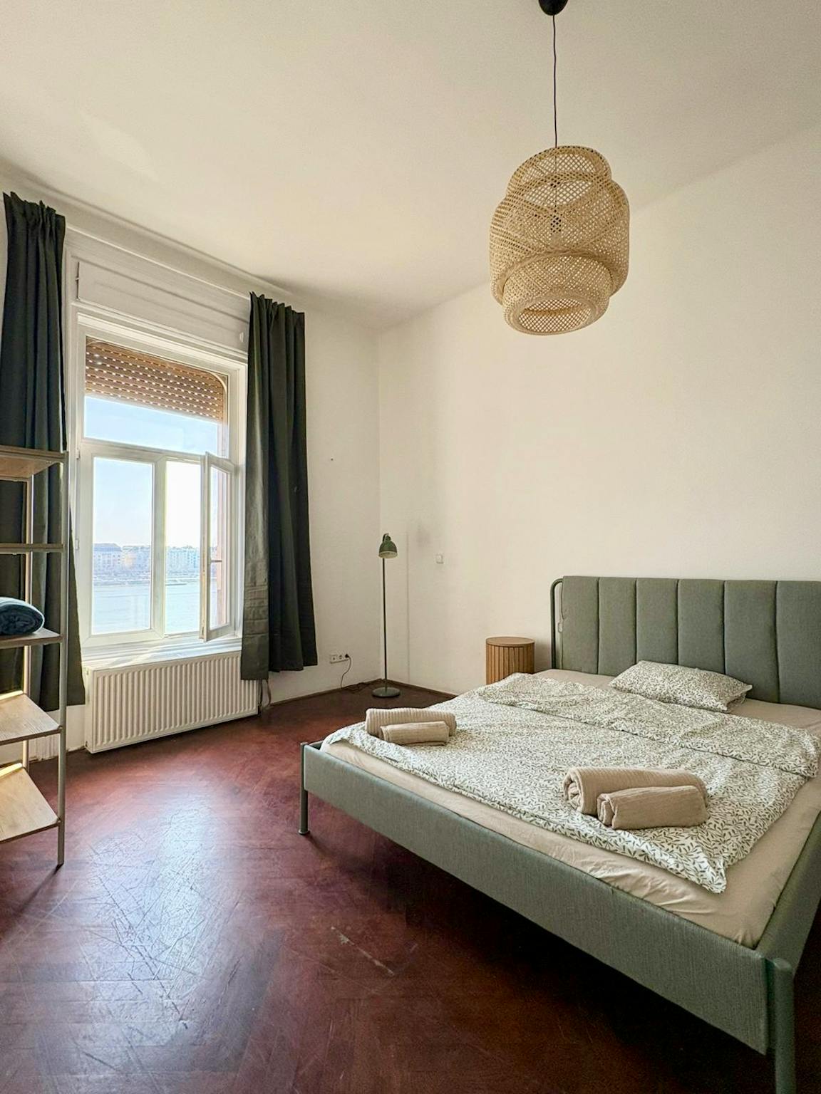 Bem rakpart, Budapest preview