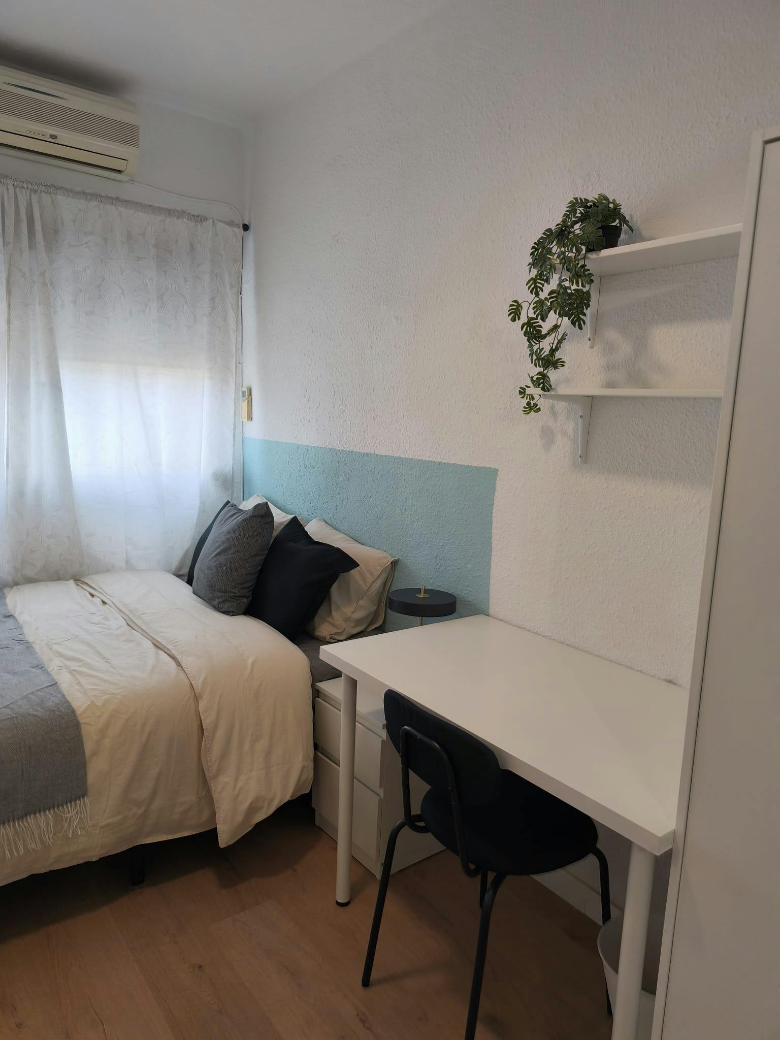 Single room Benetússer, 1 bed, 8m² — photo 1