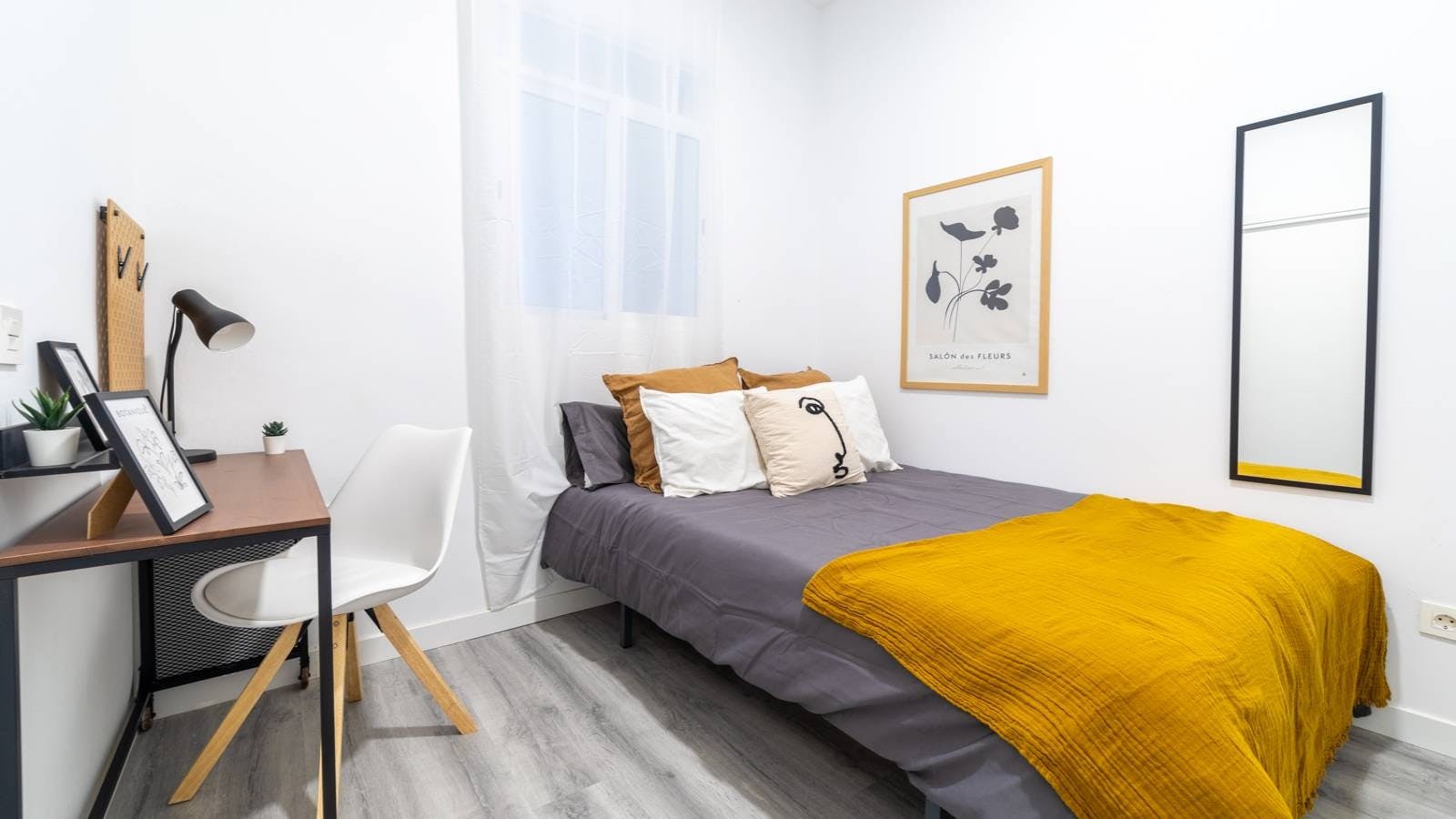 Calle del Olivar, Madrid preview