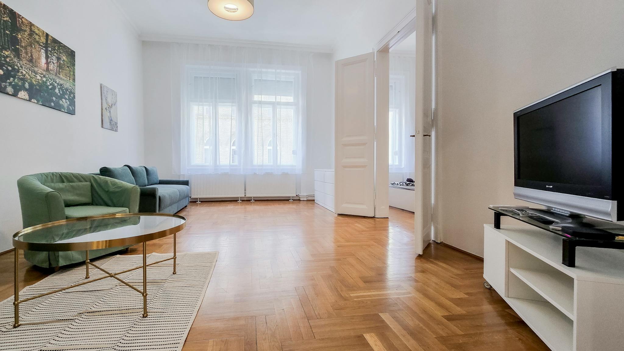 Csengery utca, Budapest preview