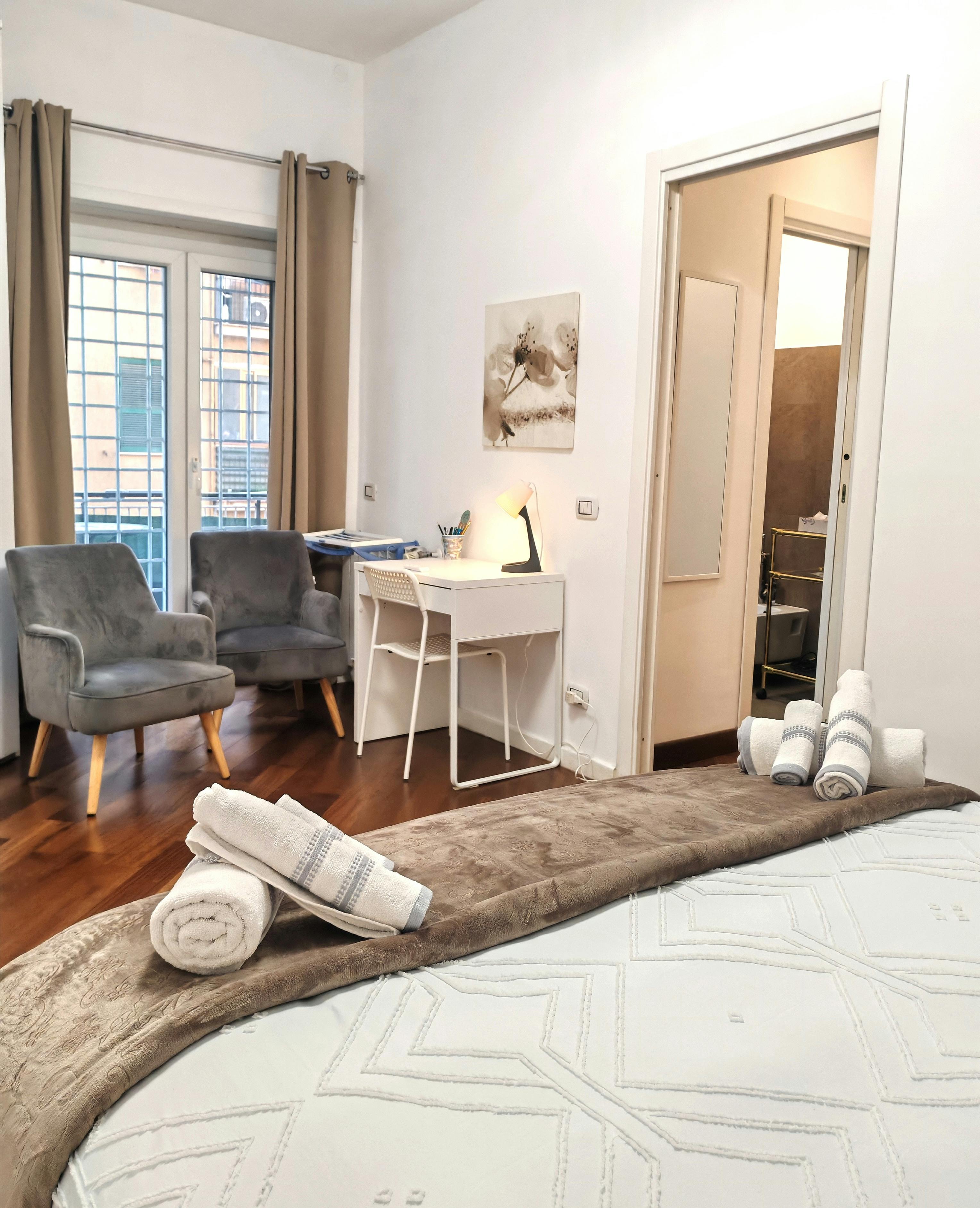 Appartement te huur voor € 1.400 per maand in Rome, Viale della Serenissima