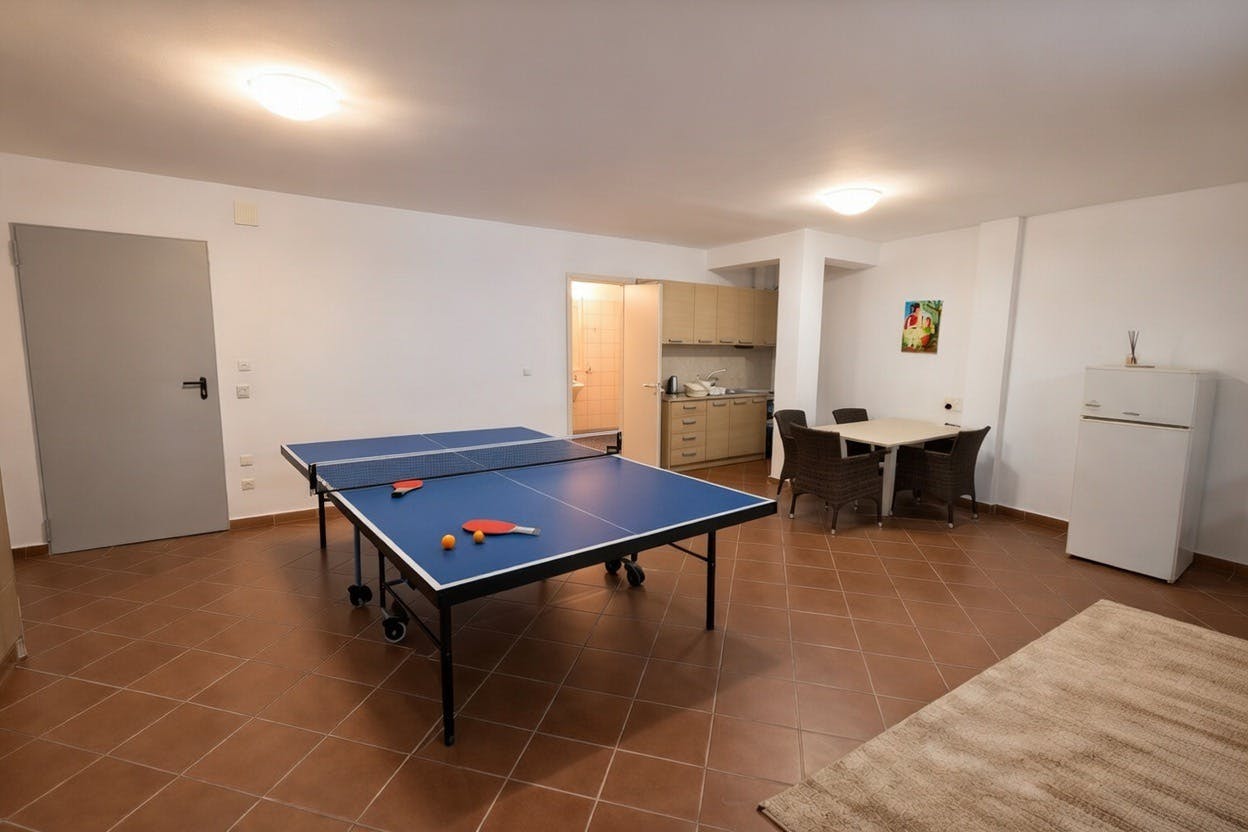 Studio for rent for €950 per month in Maroúsi, Amarisias Artemidos