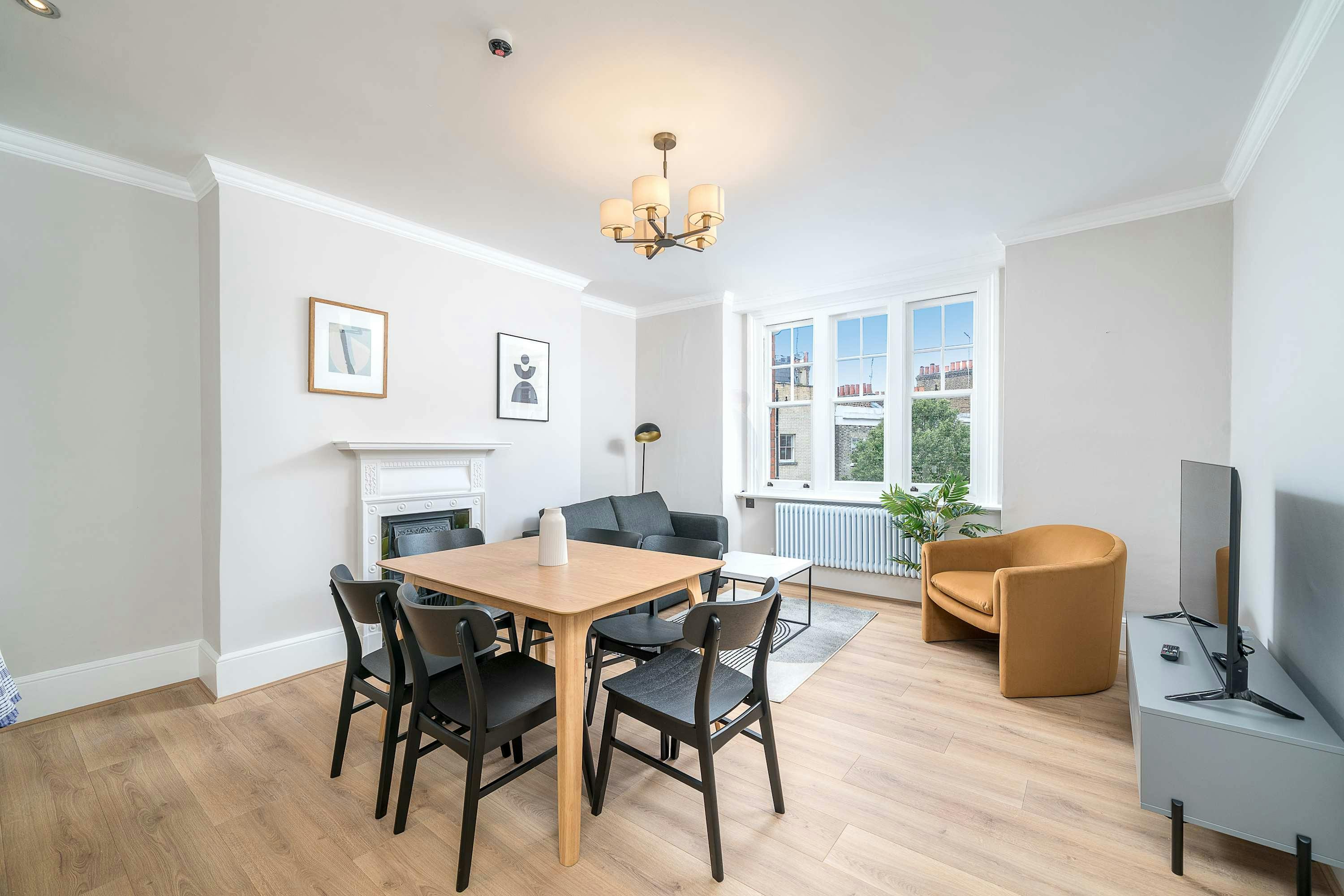 Apartment for rent for £5,600 per month in London, Candover Street