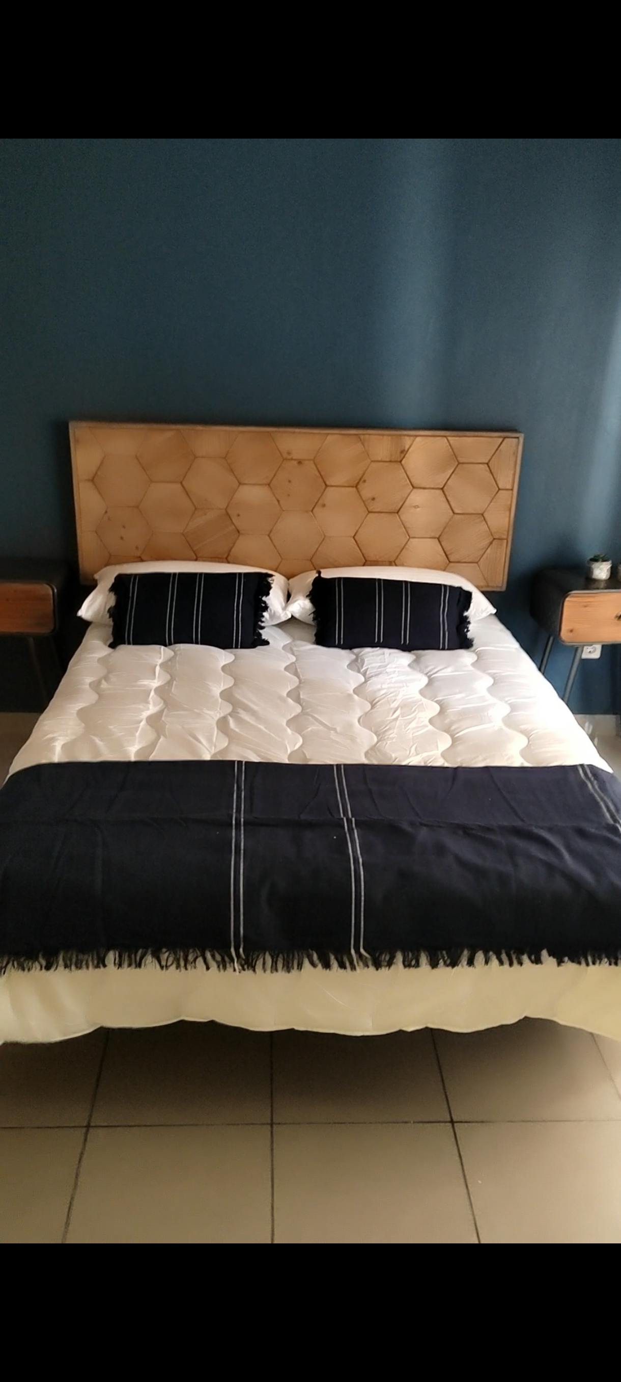 Квартира за оренду для 1 500 EUR на місяць у Zaragoza, Calle de Roger de Tur