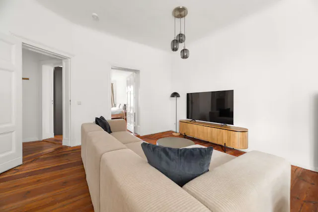 3-Bedroom Apartment in Reichenberger Straße, Berlin (1695144) room image 2