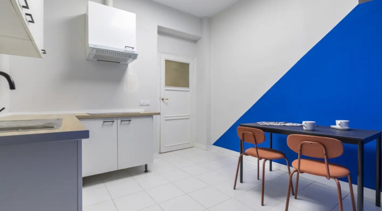 Private room for rent for €650 per month in Madrid, Calle de Santa Cruz de Marcenado