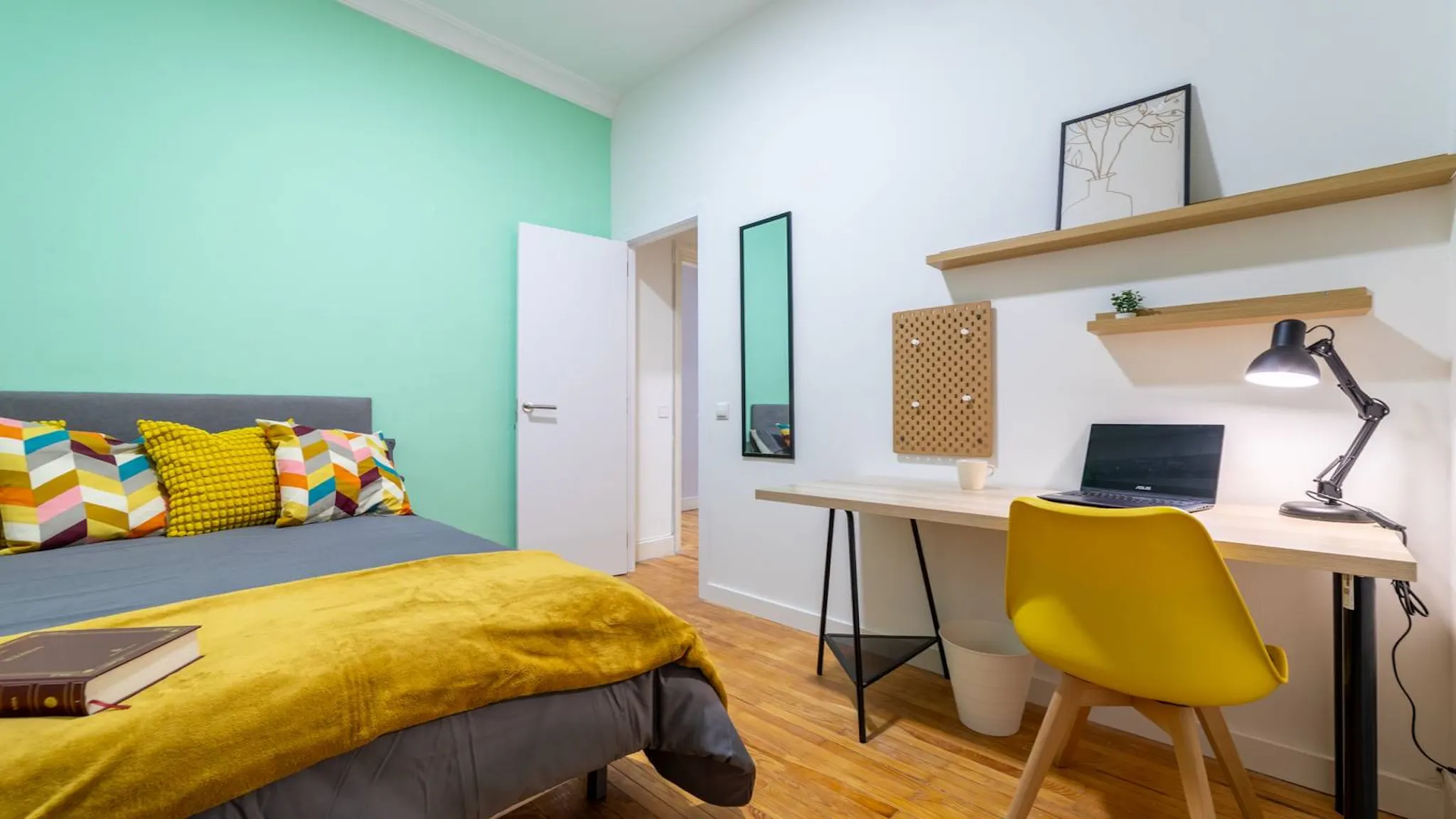 Paseo de la Castellana, Madrid preview