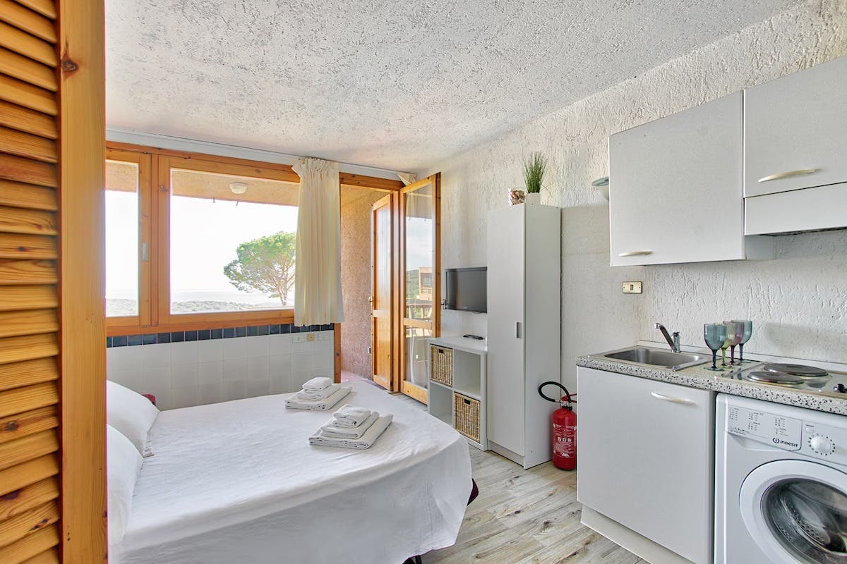 Studio for rent for €3,500 per month in Cugnana Verde, Località Cugnana Verde
