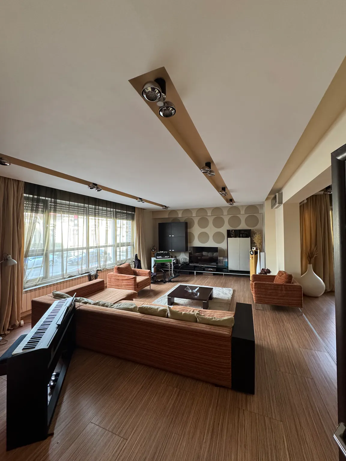 Strada Mihai Eminescu, Bucharest preview