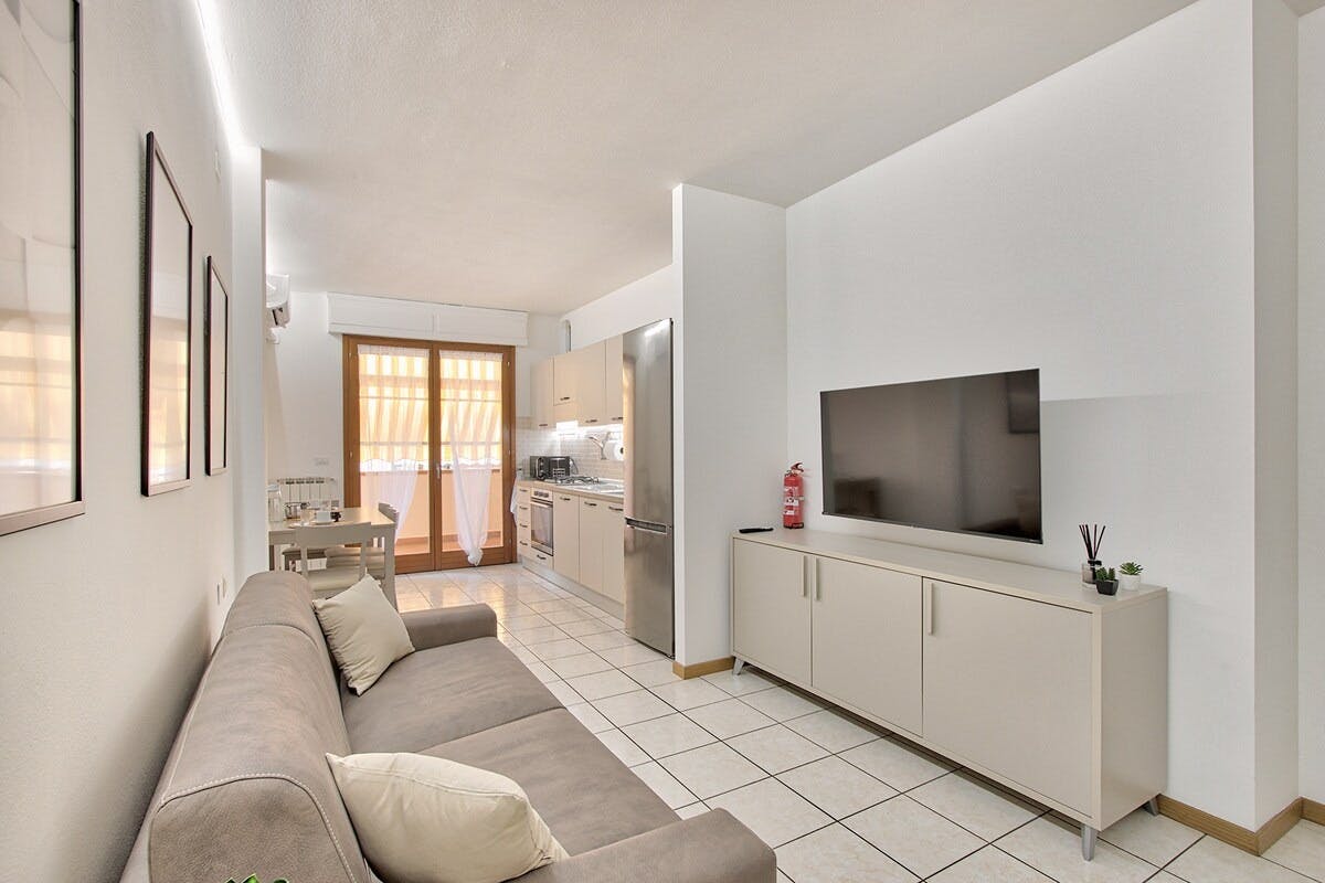 Apartment for rent for €1,500 per month in Arezzo, Via Vincenzo Monti