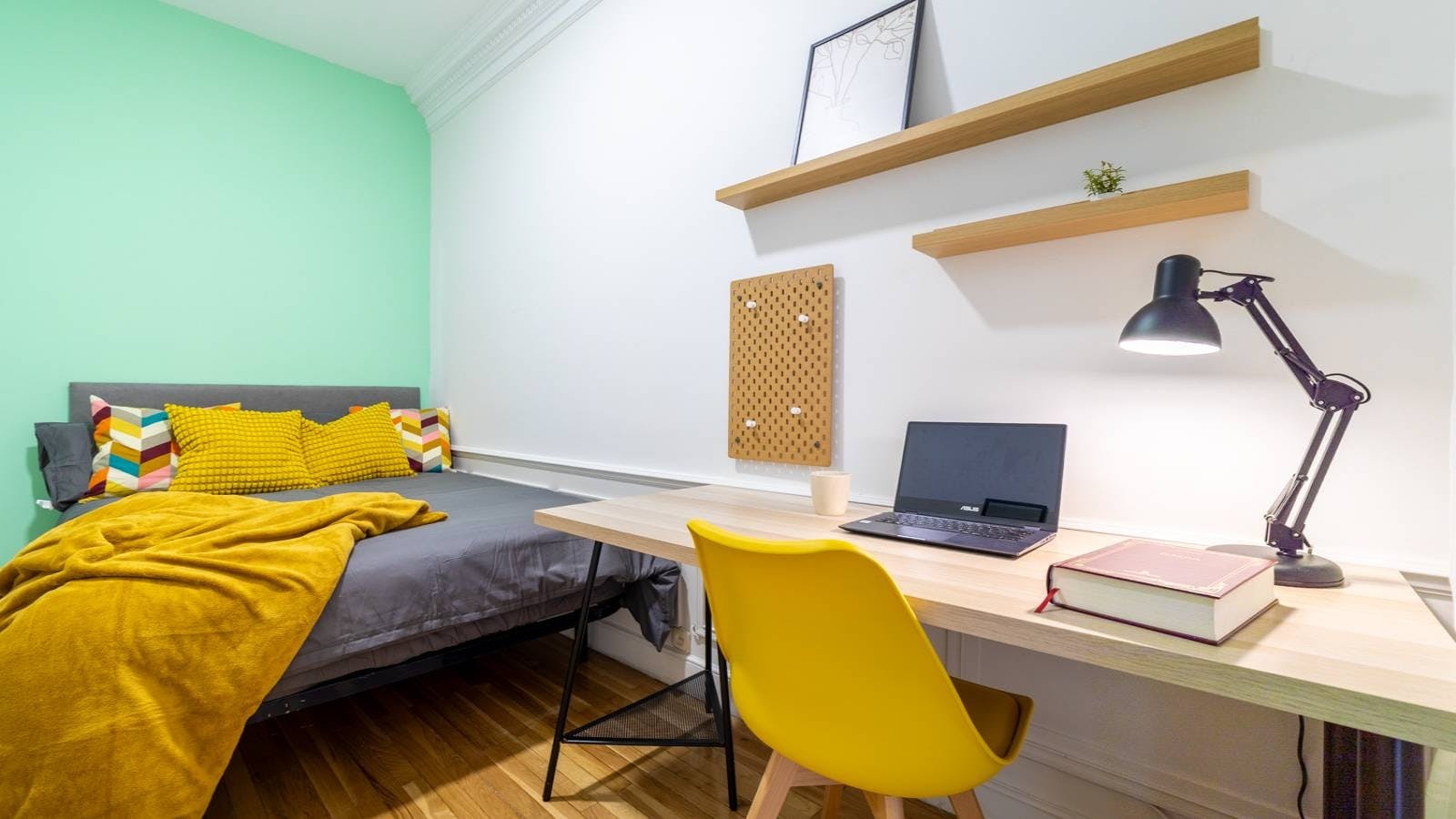 Paseo de la Castellana, Madrid preview