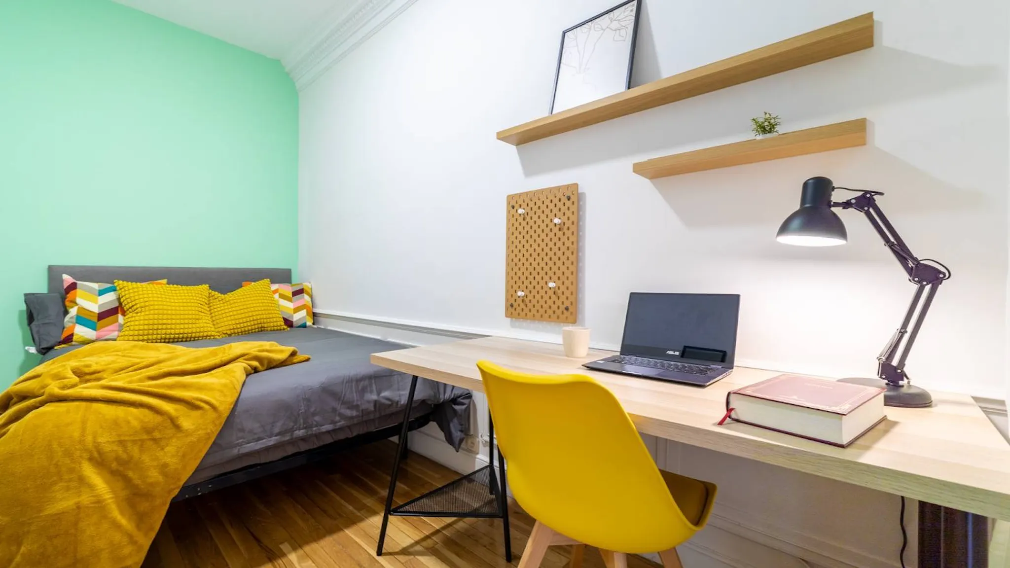 Paseo de la Castellana, Madrid preview